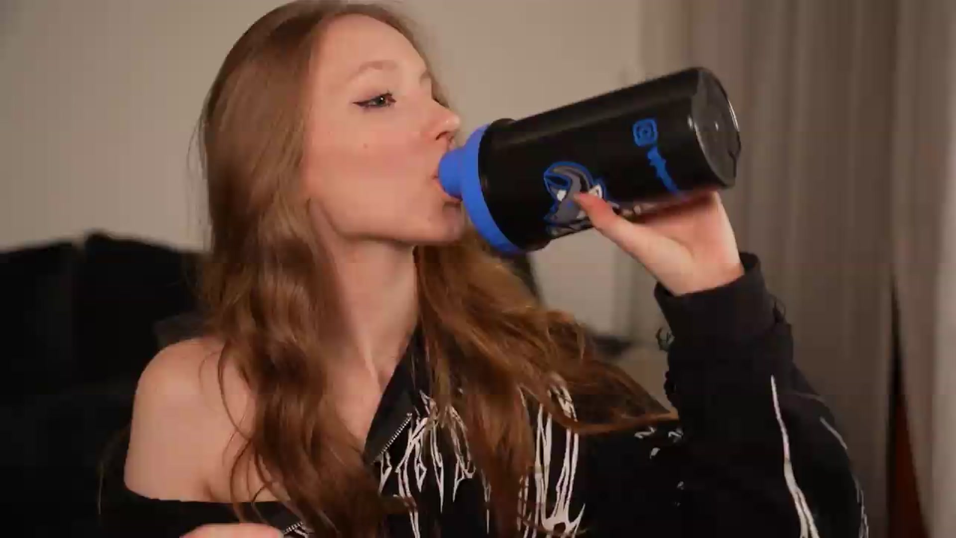 Gallery image thumbnail from Sw33t_g1rl's myfreecams stream on, 07/29/2026, 01:46 image 6 of 20
