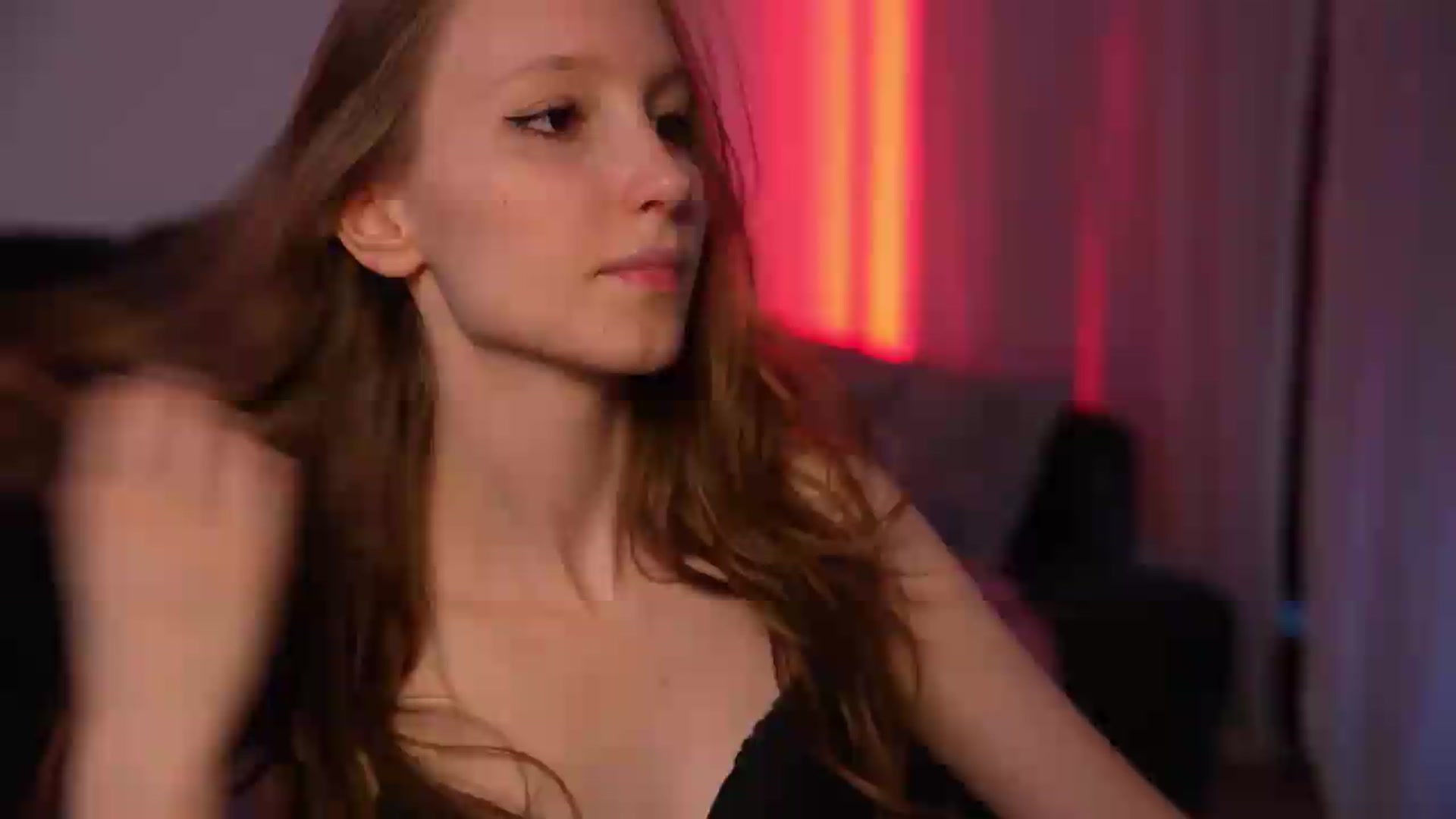 Gallery image thumbnail from Sw33t_g1rl's myfreecams stream on, 07/31/2026, 18:34 image 12 of 20