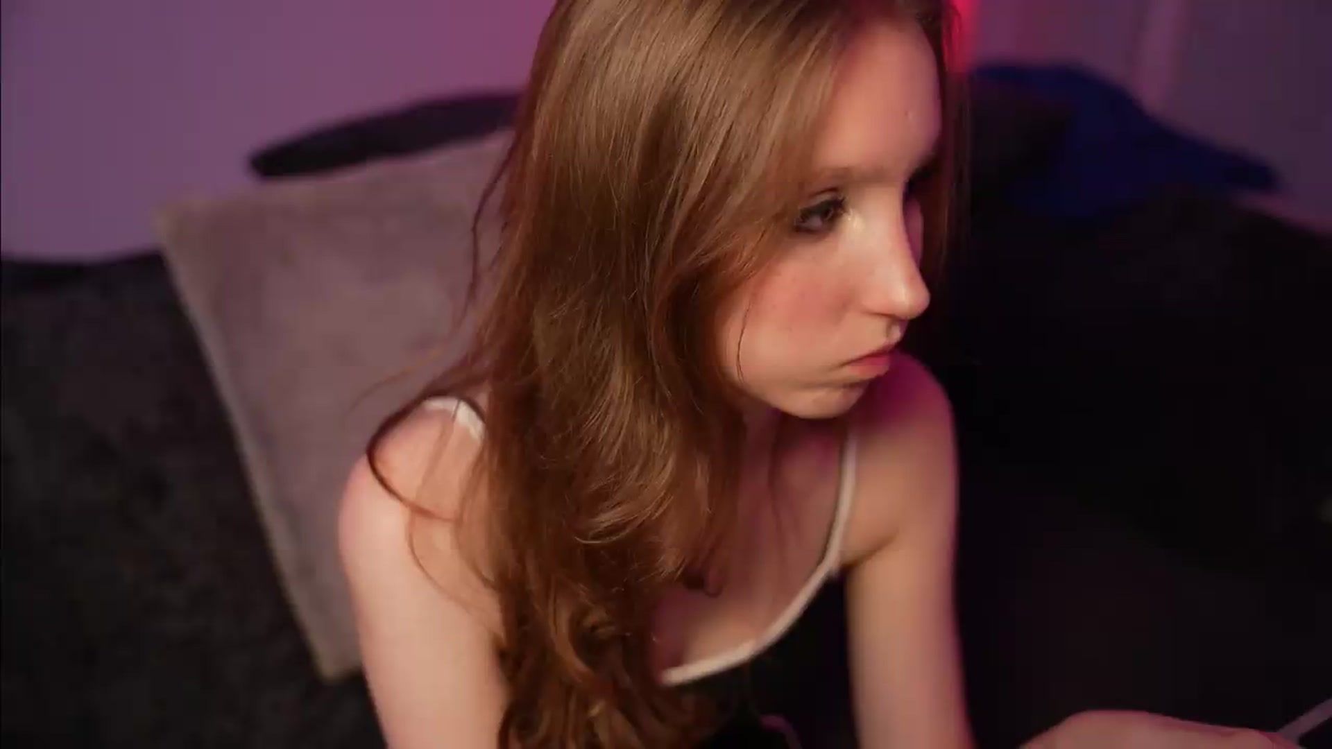 Gallery image thumbnail from Sw33t_g1rl's myfreecams stream on, 08/07/2026, 21:38 image 6 of 20