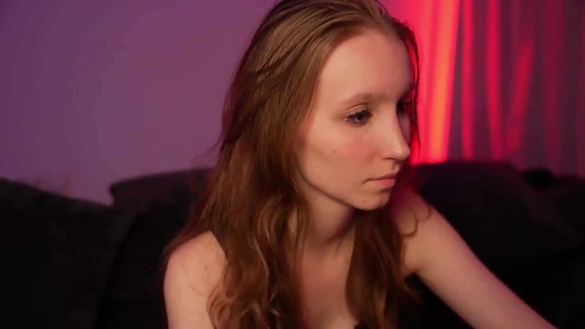 Gallery image thumbnail from Sw33t_g1rl's myfreecams stream on, 08/08/2026, 23:59 image 12 of 20