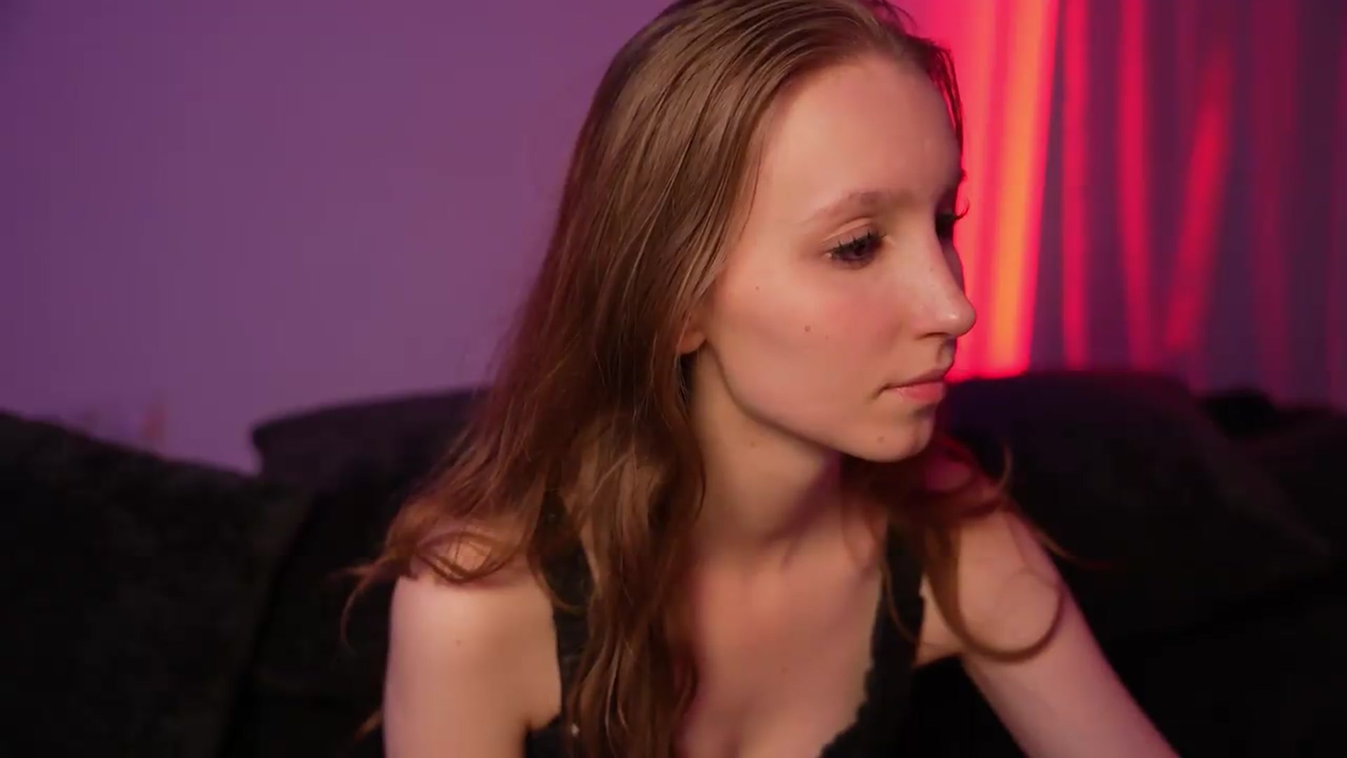 Gallery image thumbnail from Sw33t_g1rl's myfreecams stream on, 08/08/2026, 23:59 image 9 of 20