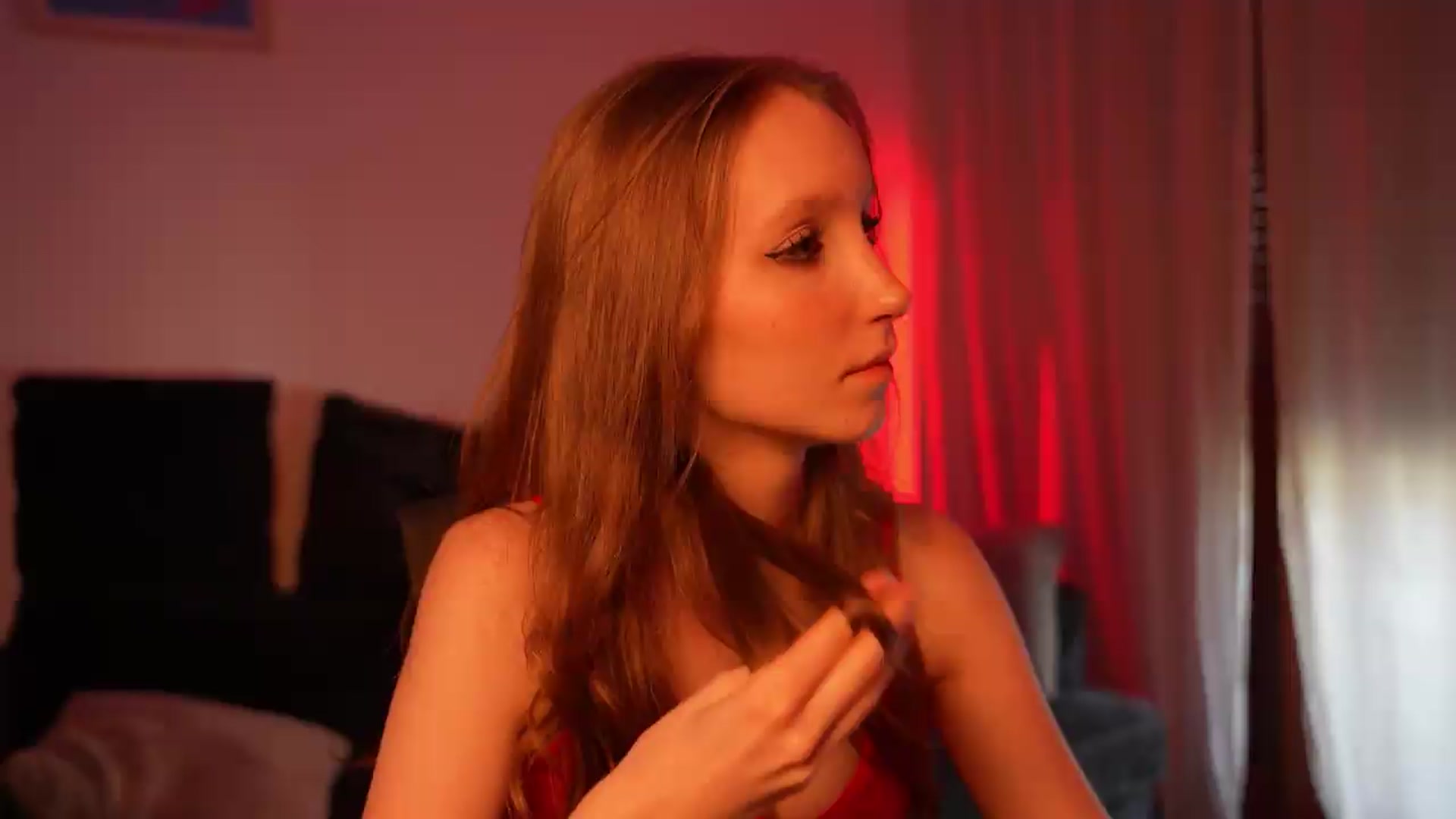 Gallery image thumbnail from Sw33t_g1rl's myfreecams stream on, 08/10/2026, 17:06 image 2 of 20