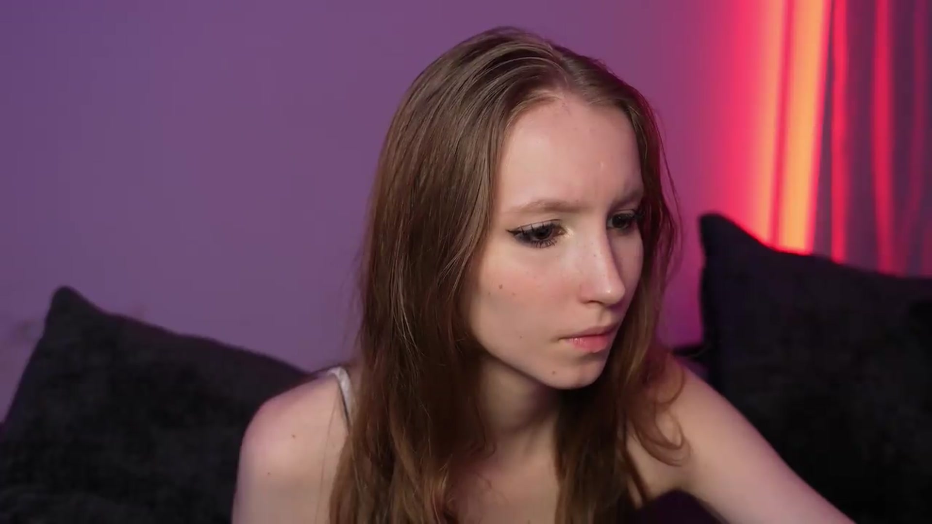 Gallery image thumbnail from Sw33t_g1rl's myfreecams stream on, 08/11/2026, 22:56 image 2 of 20