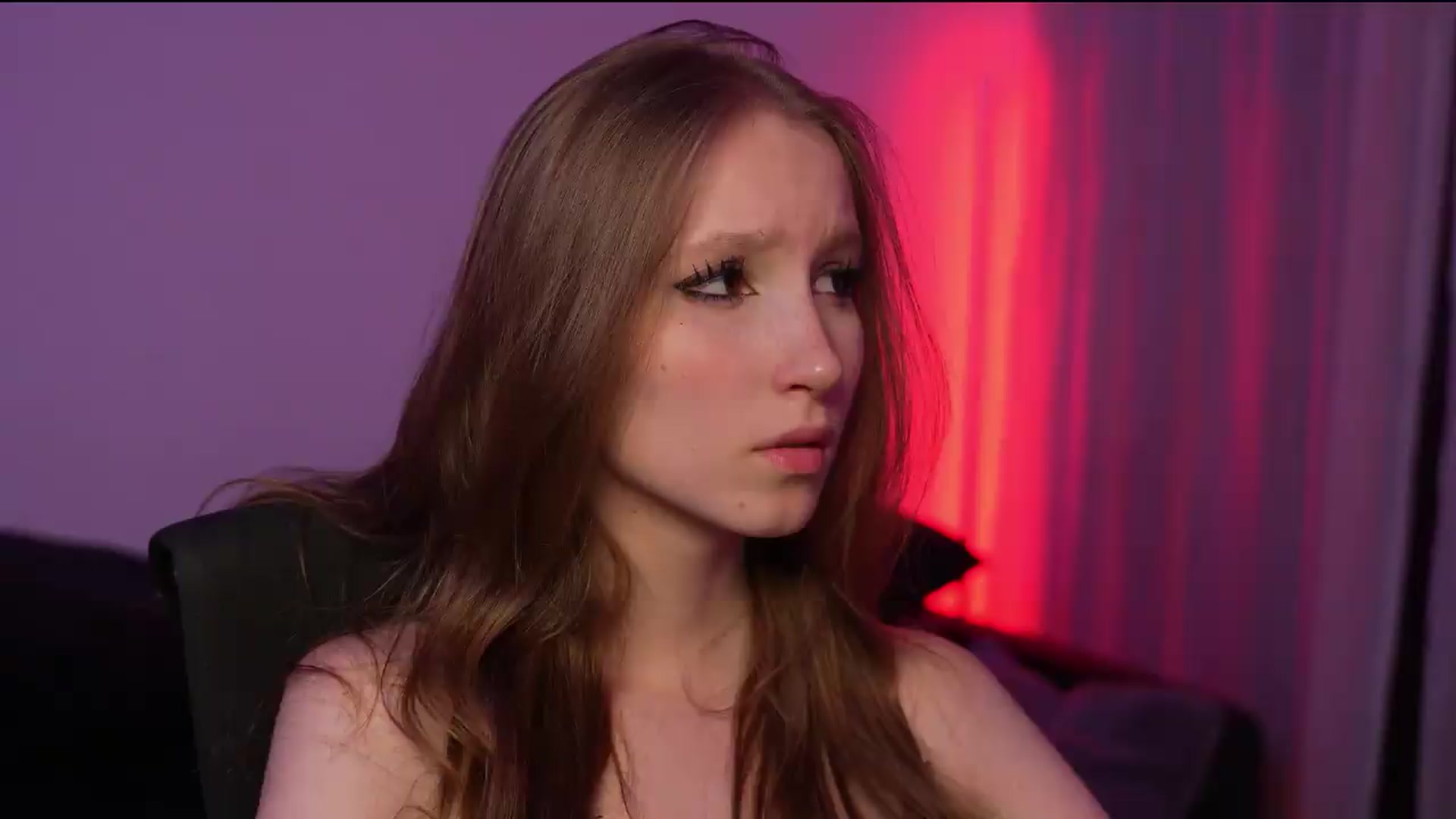 Gallery image thumbnail from Sw33t_g1rl's myfreecams stream on, 08/14/2026, 20:28 image 10 of 20