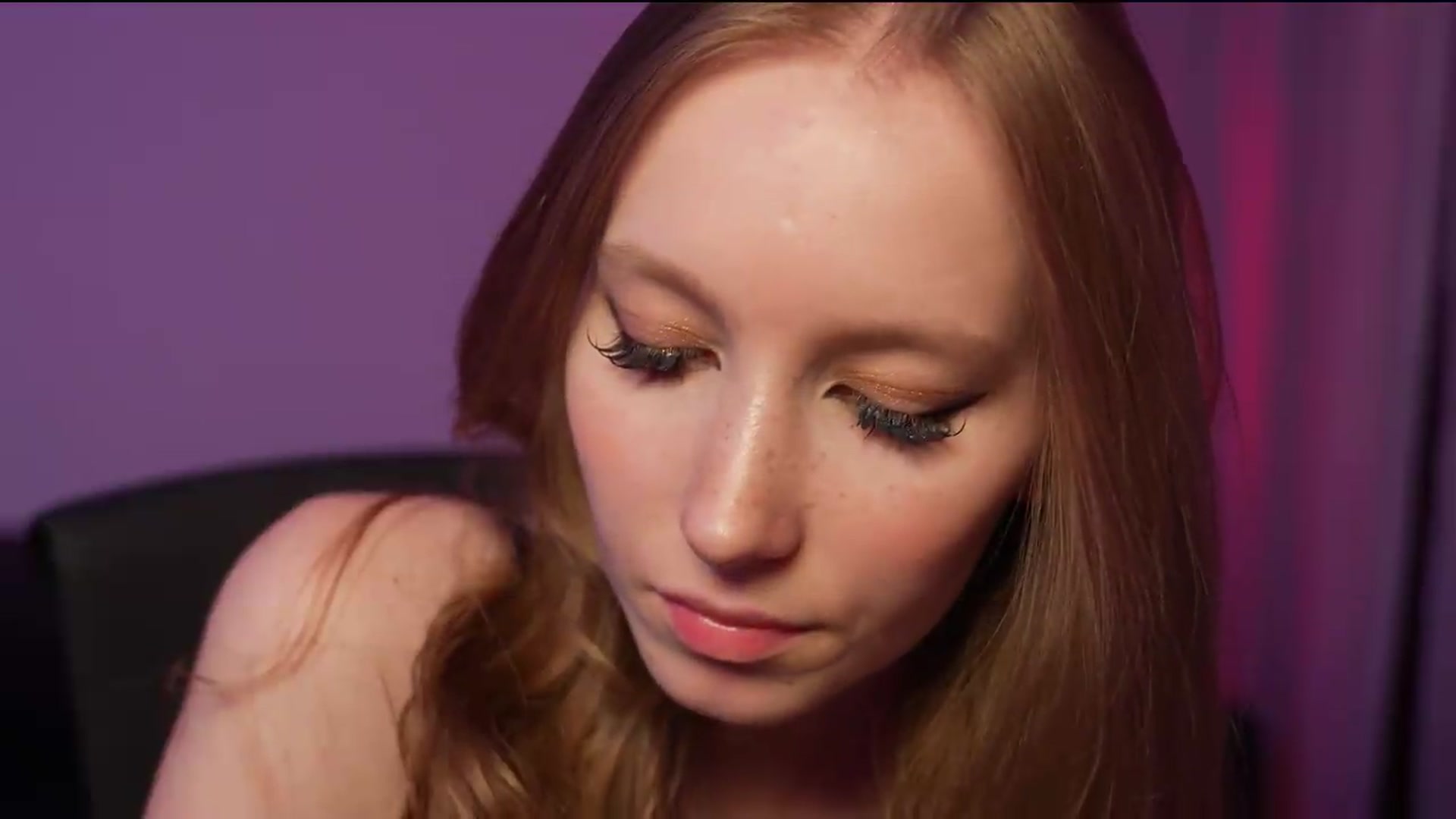 Gallery image thumbnail from Sw33t_g1rl's myfreecams stream on, 08/14/2026, 20:28 image 14 of 20