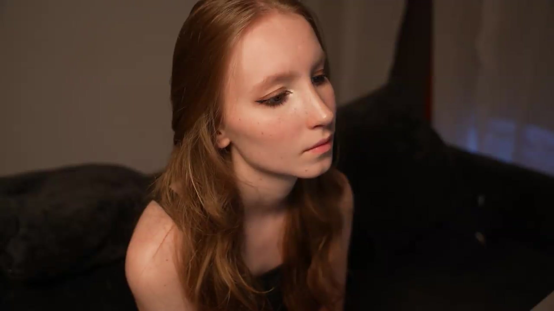 Gallery image thumbnail from Sw33t_g1rl's myfreecams stream on, 08/20/2026, 20:27 image 7 of 20