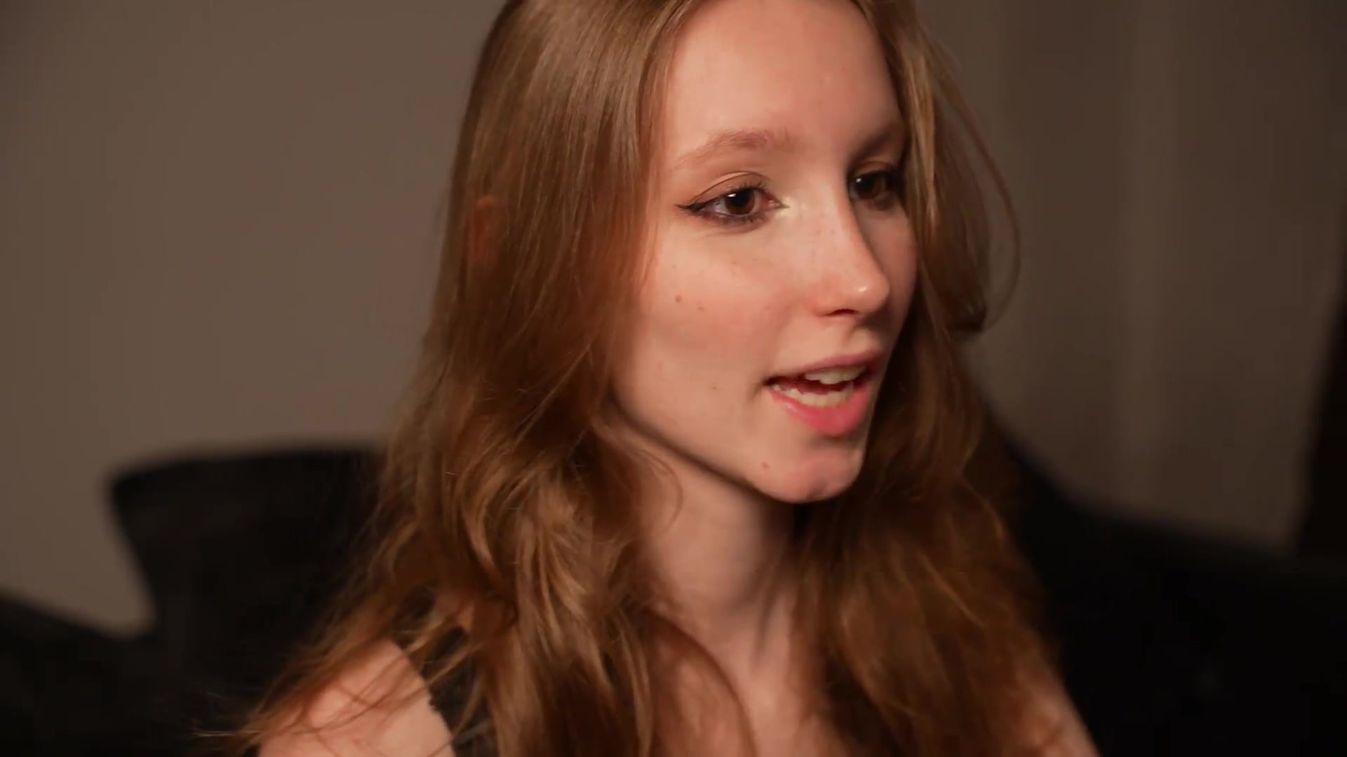 Gallery image thumbnail from Sw33t_g1rl's myfreecams stream on, 08/20/2026, 20:27 image 20 of 20