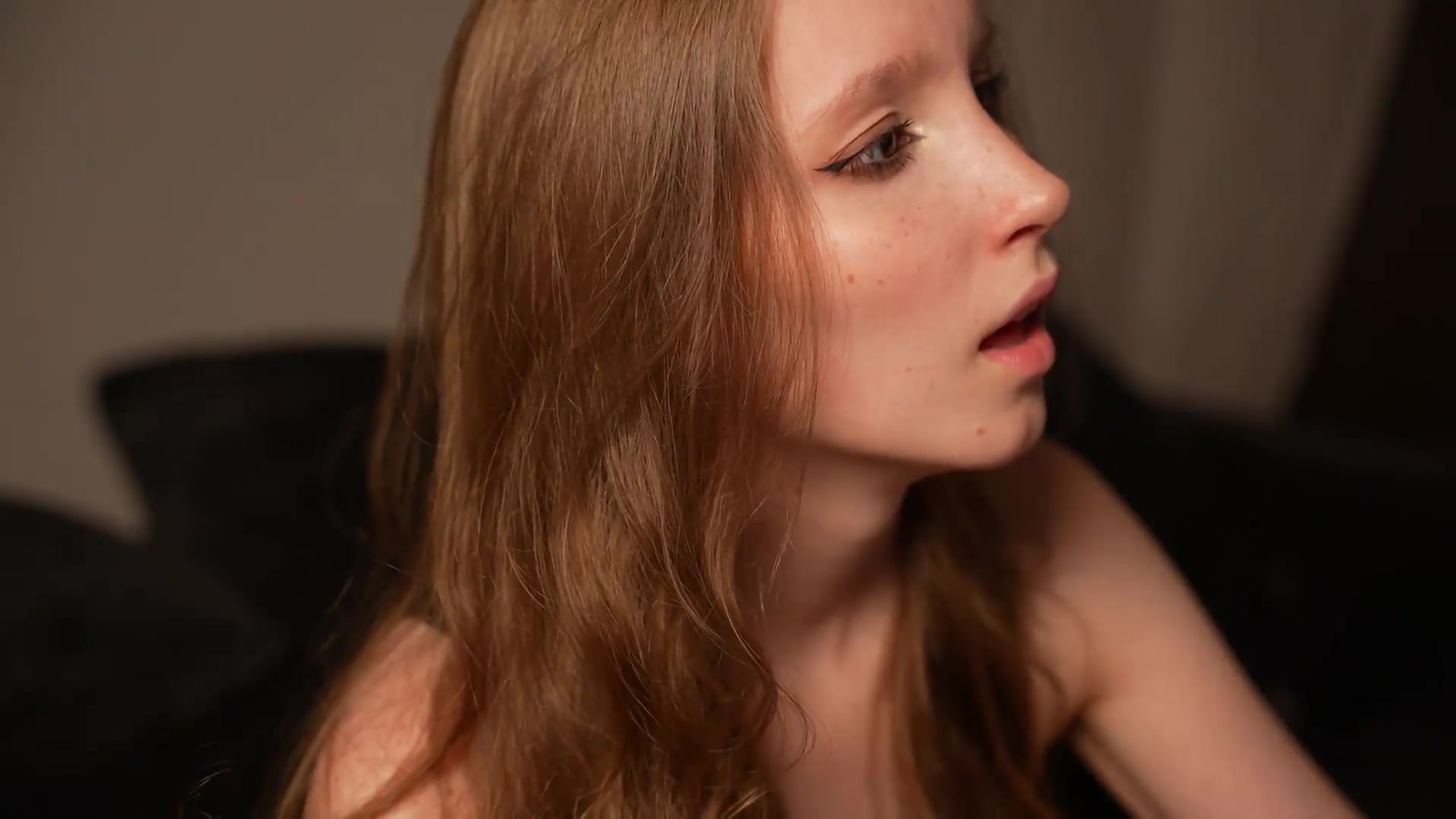 Gallery image thumbnail from Sw33t_g1rl's myfreecams stream on, 08/20/2026, 20:27 image 17 of 20