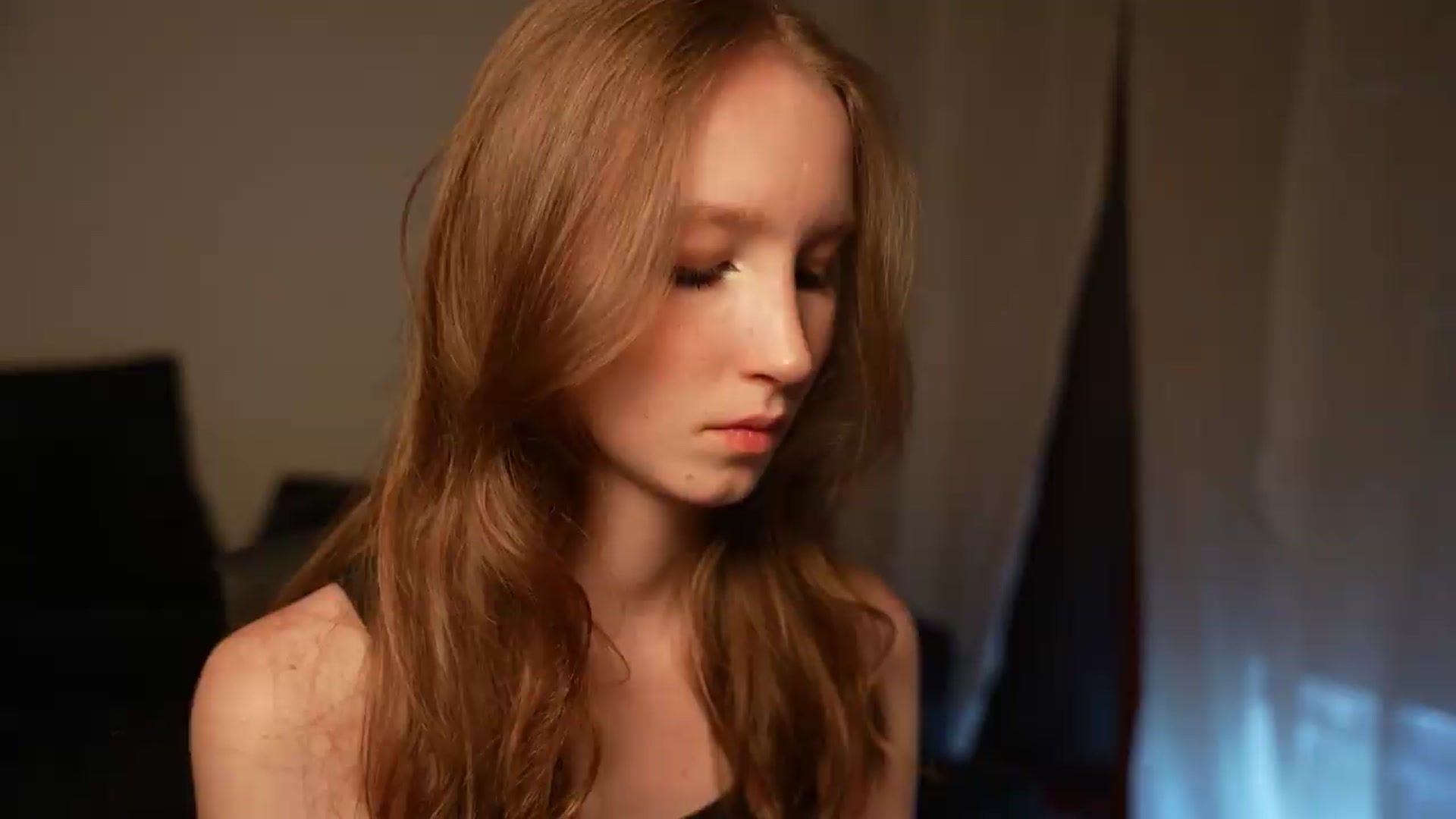 Gallery image thumbnail from Sw33t_g1rl's myfreecams stream on, 08/20/2026, 20:27 image 2 of 20