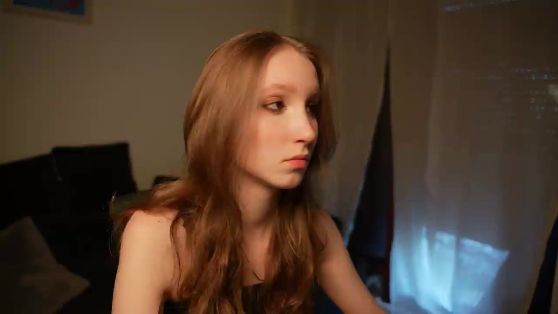 Gallery image thumbnail from Sw33t_g1rl's myfreecams stream on, 08/20/2026, 20:27 image 1 of 20