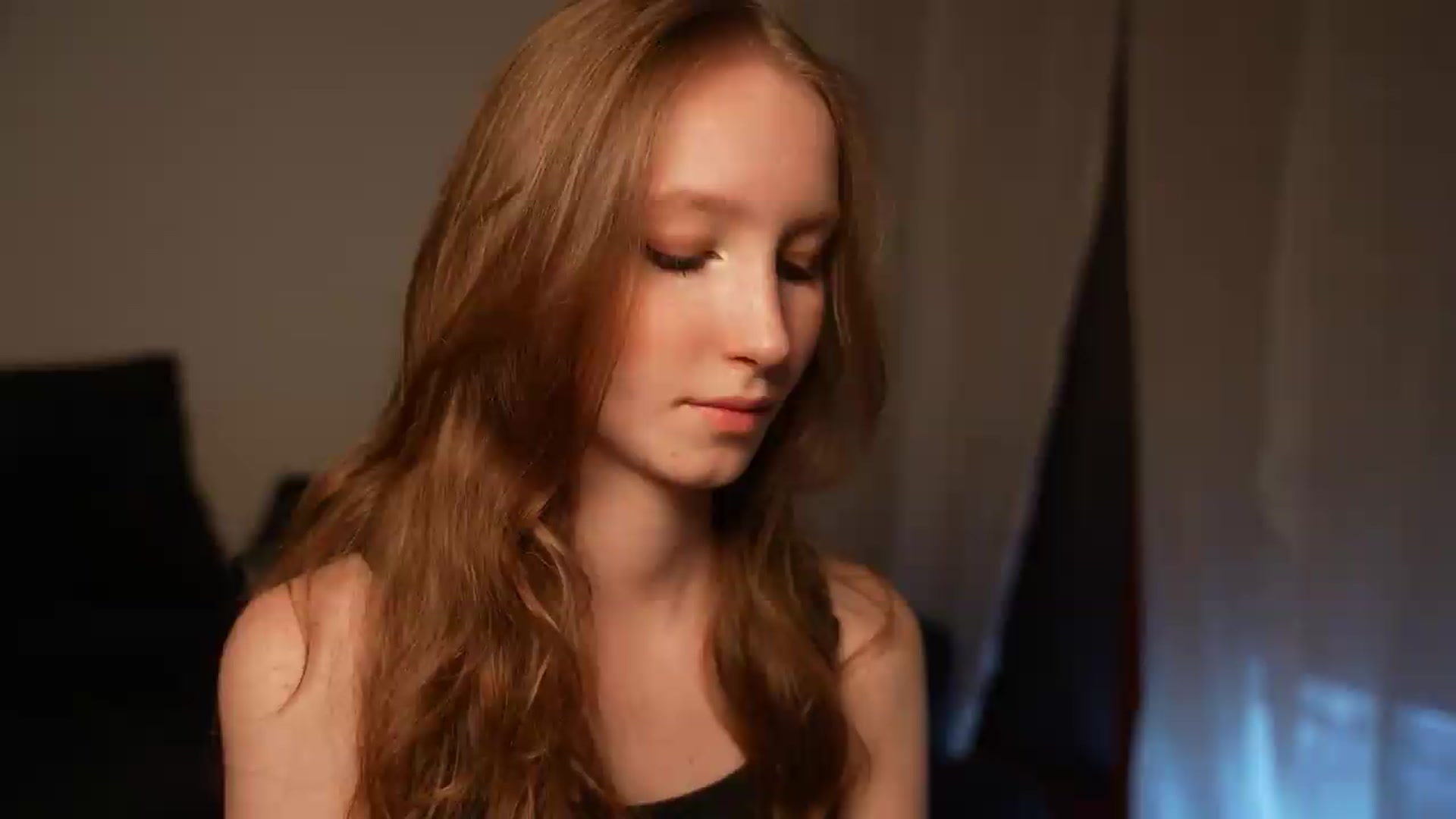 Gallery image thumbnail from Sw33t_g1rl's myfreecams stream on, 08/20/2026, 20:27 image 3 of 20