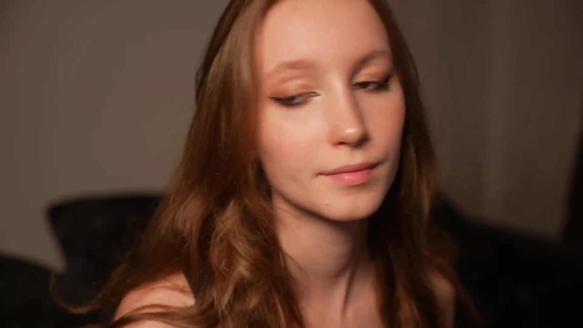 Gallery image thumbnail from Sw33t_g1rl's myfreecams stream on, 08/20/2026, 20:27 image 19 of 20