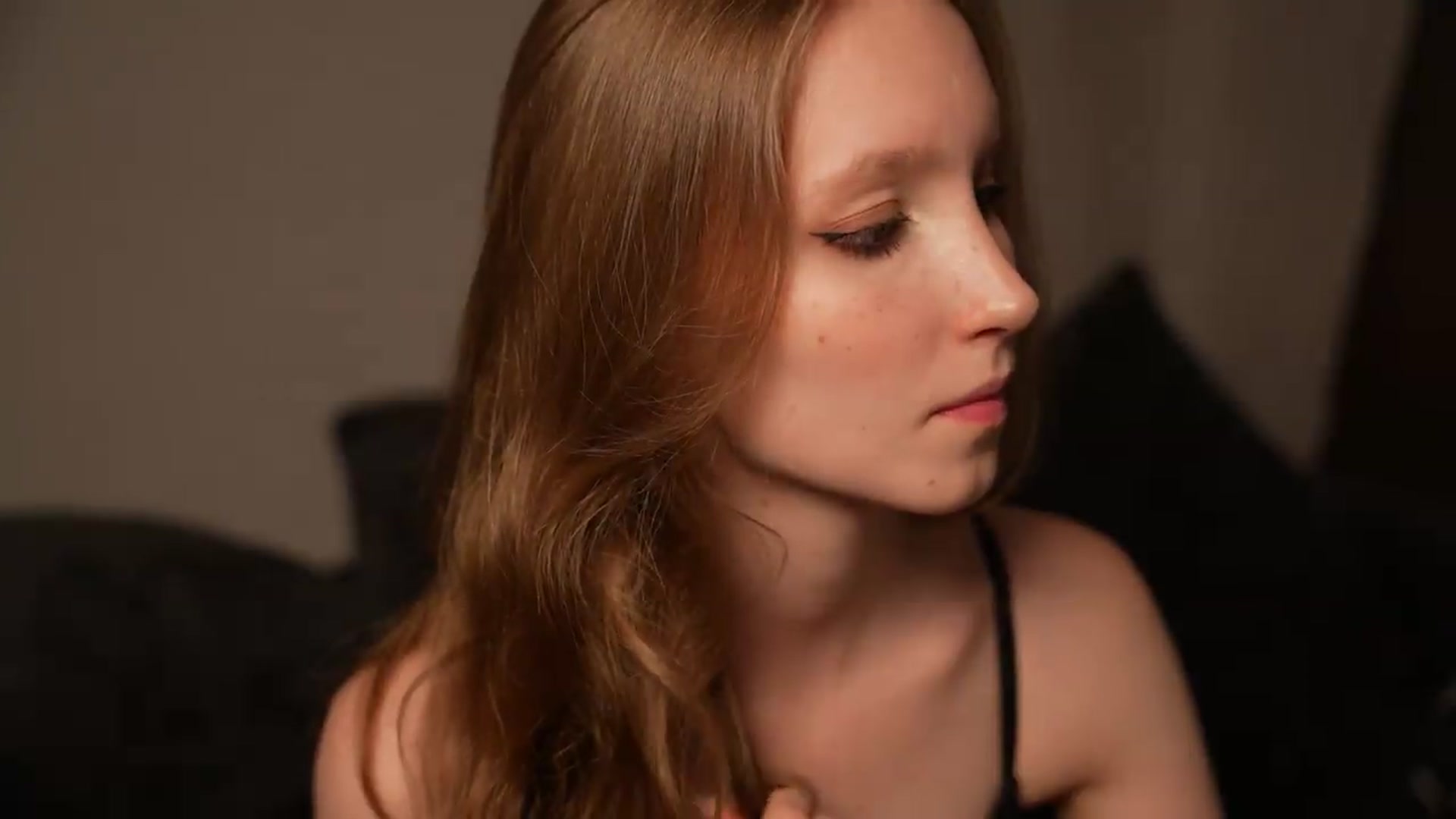 Gallery image thumbnail from Sw33t_g1rl's myfreecams stream on, 08/20/2026, 21:10 image 16 of 20