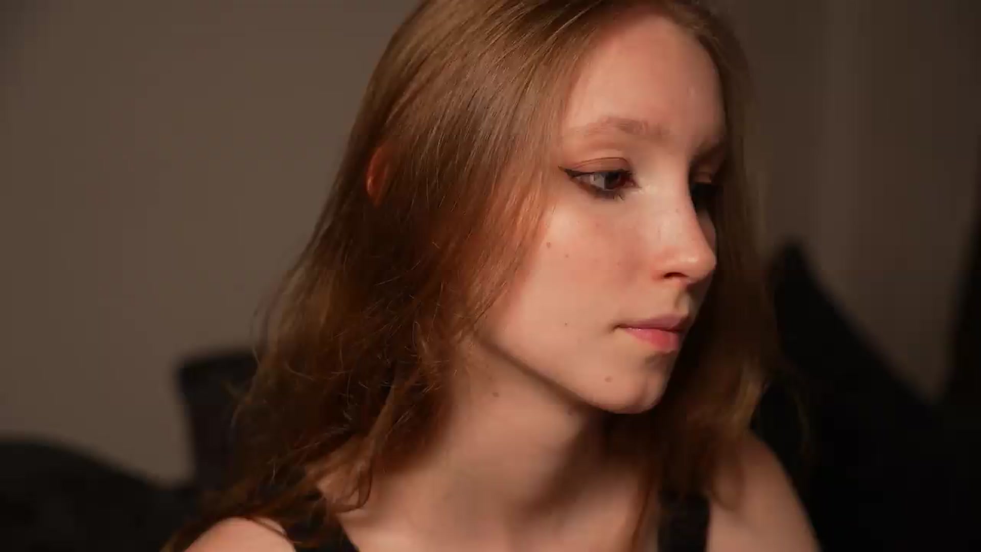 Gallery image thumbnail from Sw33t_g1rl's myfreecams stream on, 08/20/2026, 21:10 image 2 of 20