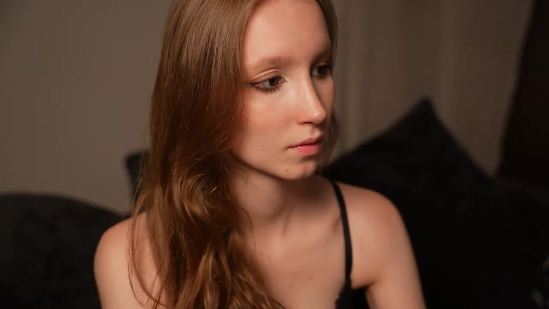 Gallery image thumbnail from Sw33t_g1rl's myfreecams stream on, 08/20/2026, 21:10 image 19 of 20