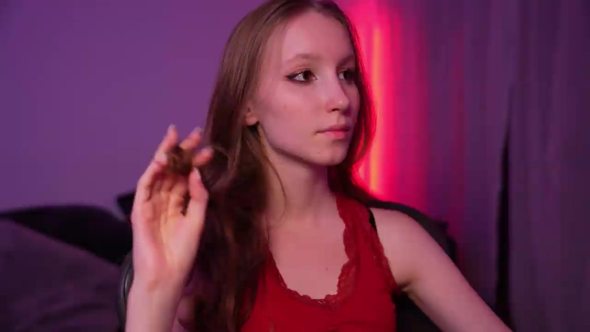 Gallery image thumbnail from Sw33t_g1rl's myfreecams stream on, 08/21/2026, 19:09 image 9 of 20