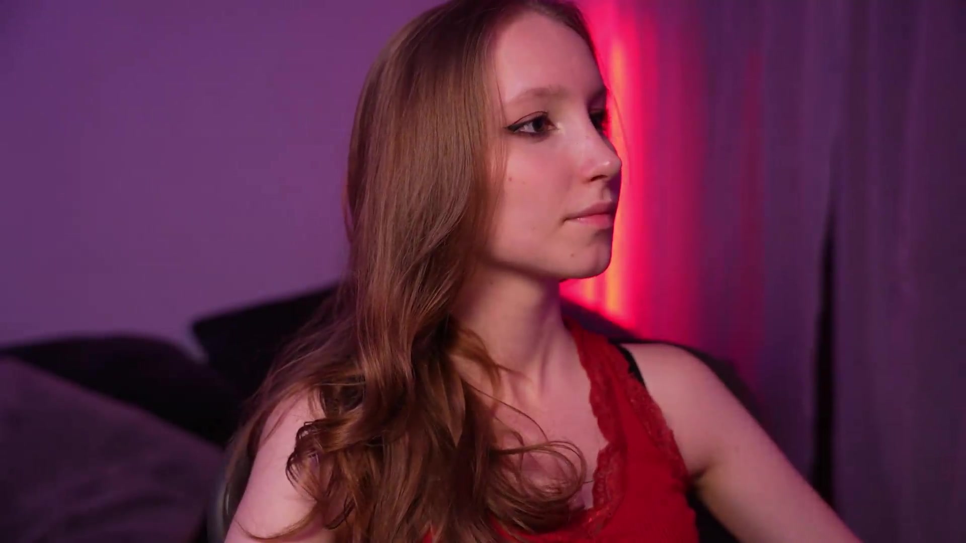 Gallery image thumbnail from Sw33t_g1rl's myfreecams stream on, 08/21/2026, 19:09 image 16 of 20