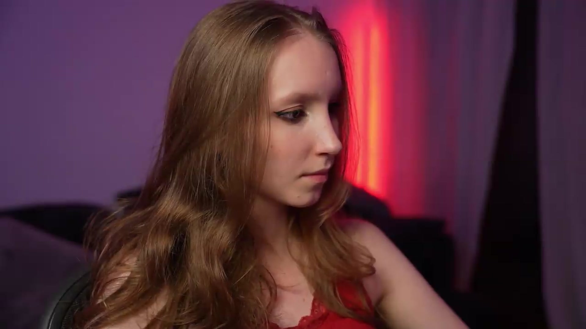 Gallery image thumbnail from Sw33t_g1rl's myfreecams stream on, 08/21/2026, 20:07 image 11 of 20