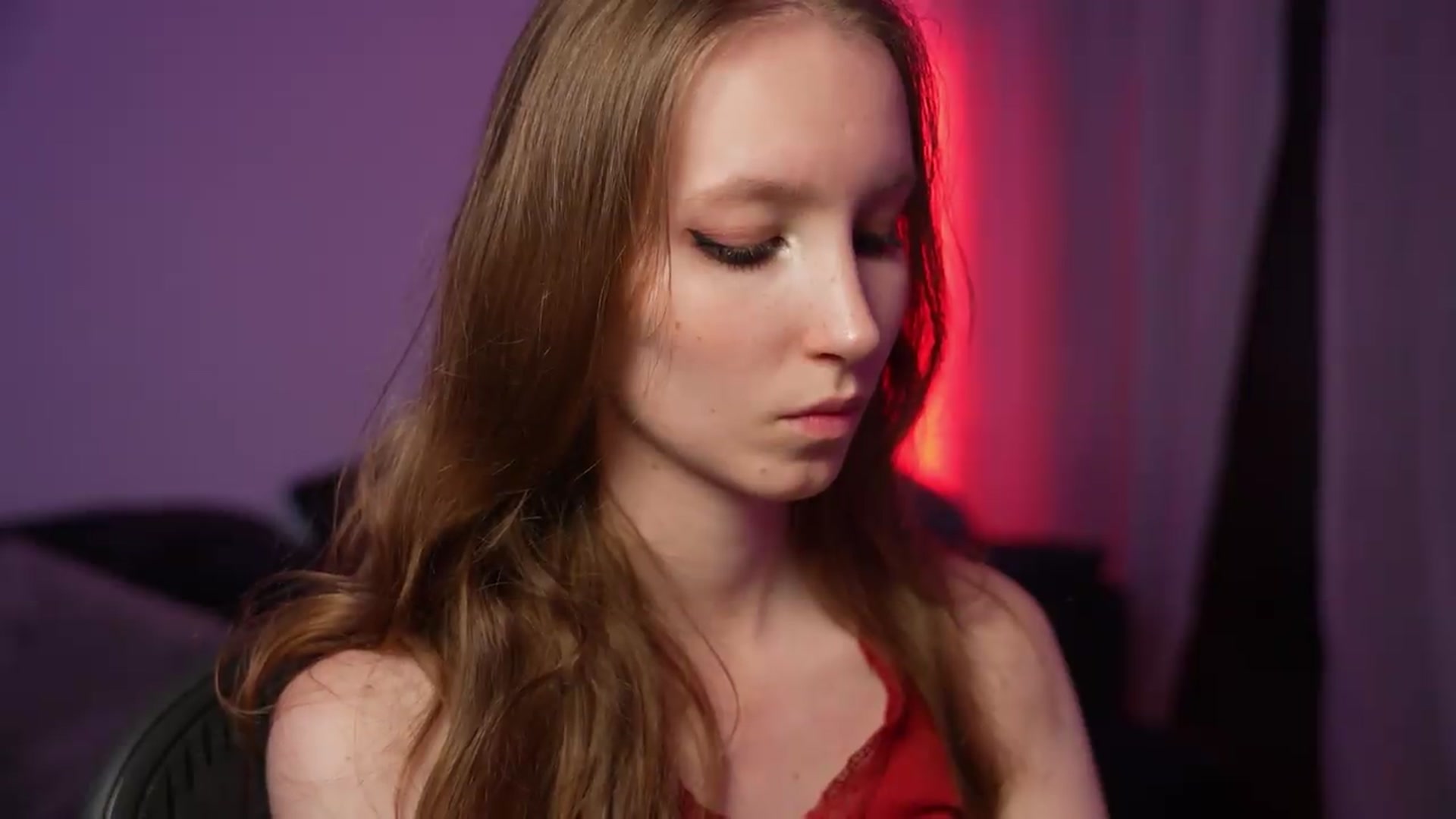 Gallery image thumbnail from Sw33t_g1rl's myfreecams stream on, 08/21/2026, 20:07 image 17 of 20