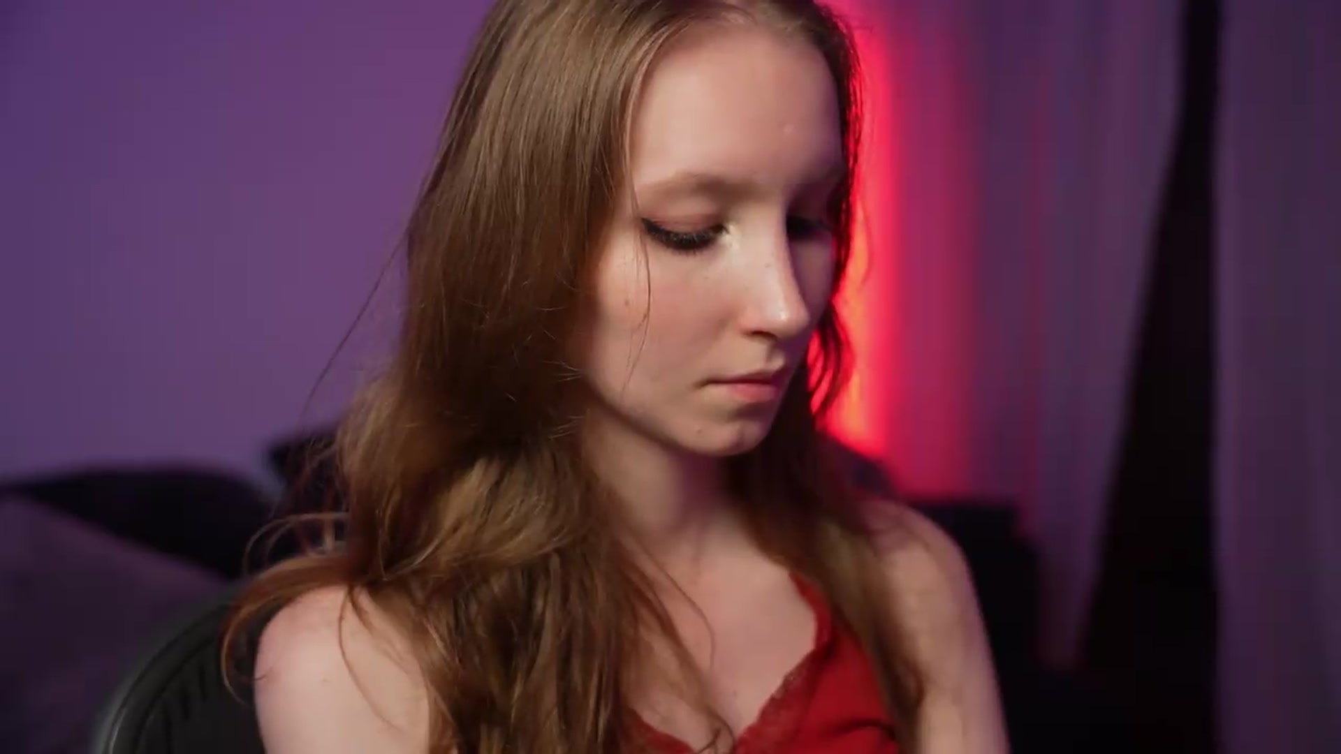 Gallery image thumbnail from Sw33t_g1rl's myfreecams stream on, 08/21/2026, 20:07 image 16 of 20