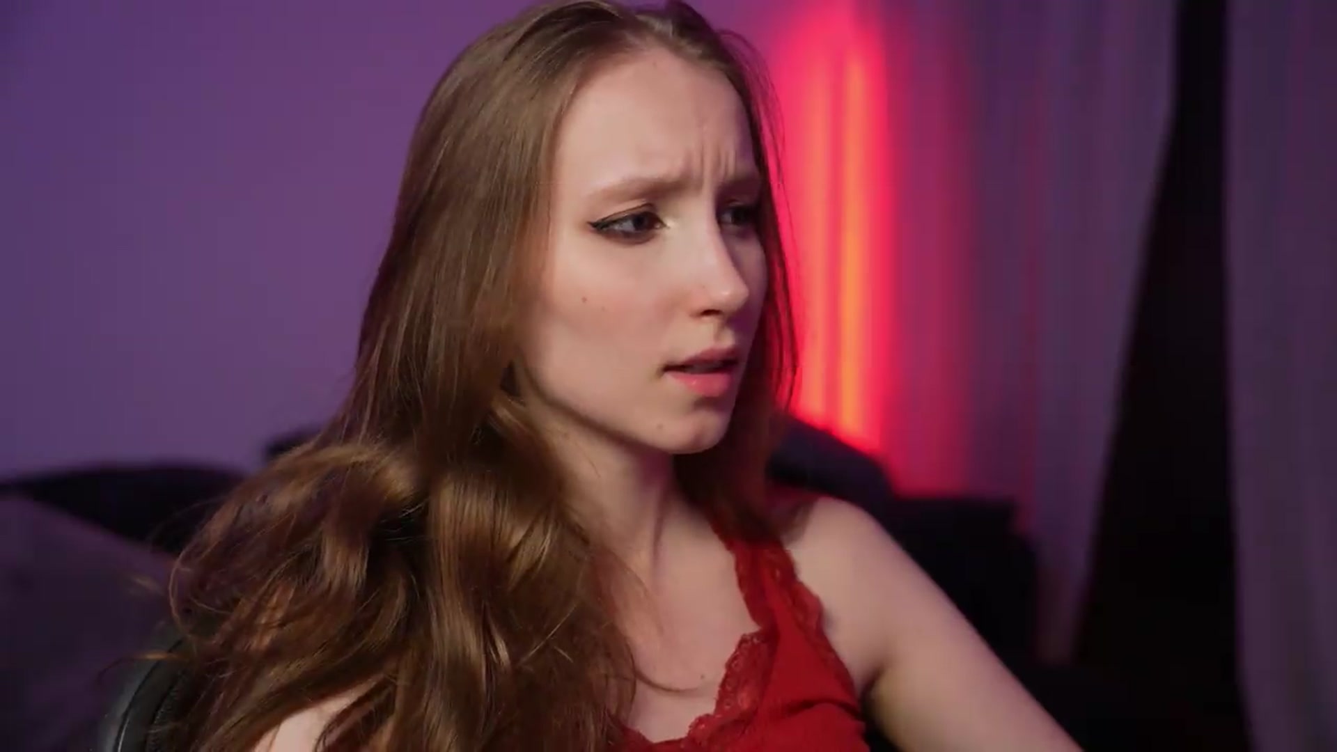 Gallery image thumbnail from Sw33t_g1rl's myfreecams stream on, 08/21/2026, 20:07 image 10 of 20