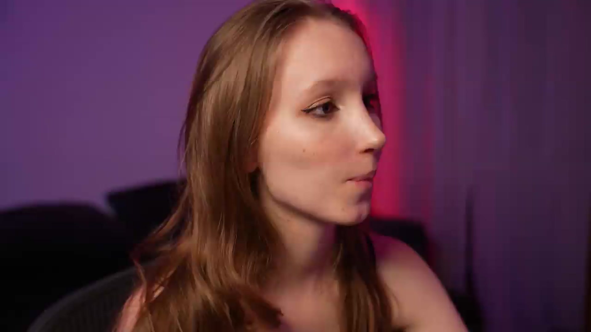 Gallery image thumbnail from Sw33t_g1rl's myfreecams stream on, 08/22/2026, 20:22 image 2 of 20