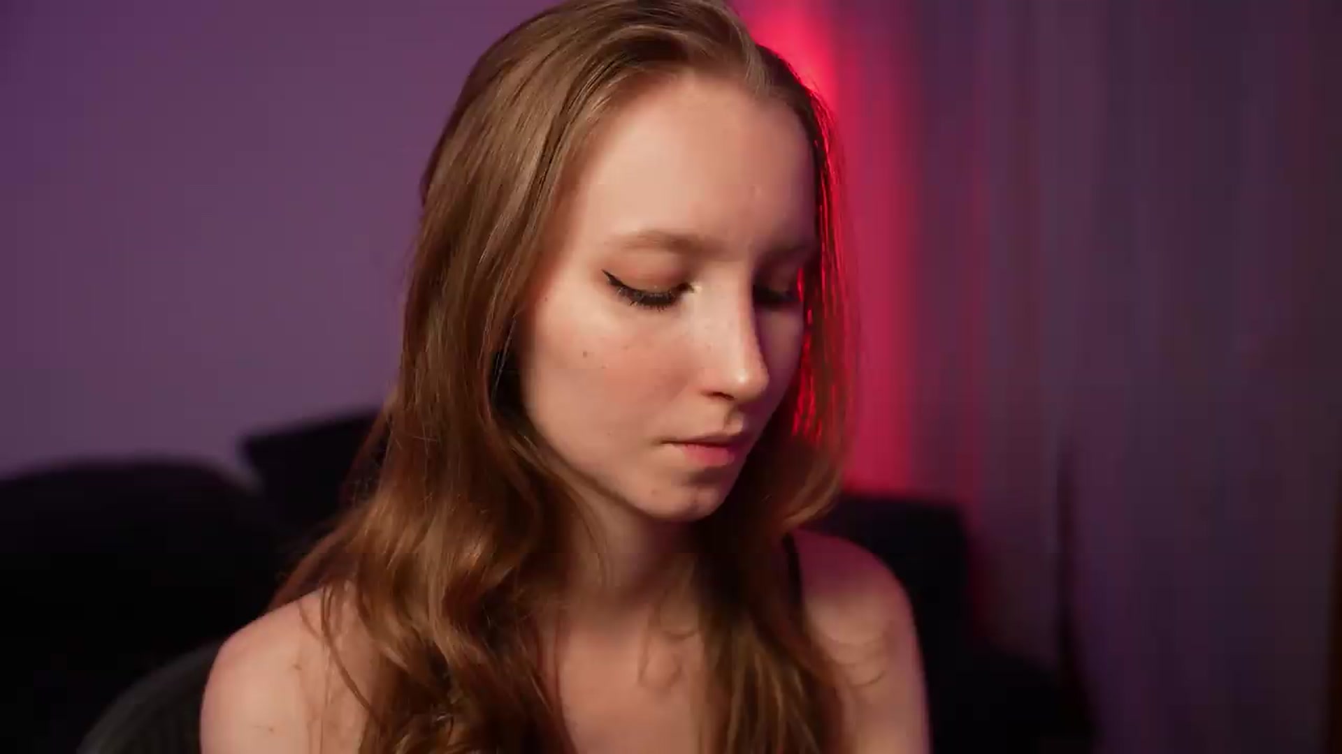 Gallery image thumbnail from Sw33t_g1rl's myfreecams stream on, 08/22/2026, 20:22 image 3 of 20