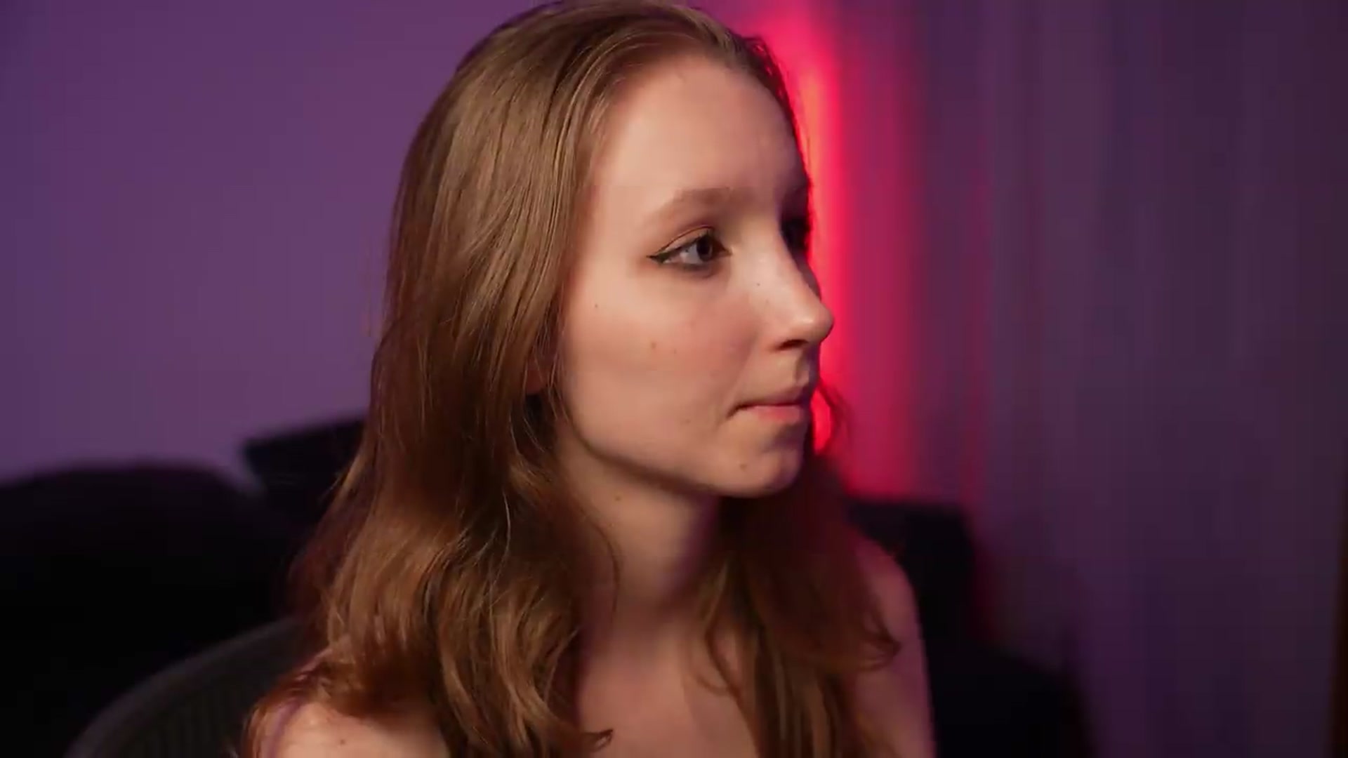 Gallery image thumbnail from Sw33t_g1rl's myfreecams stream on, 08/22/2026, 20:22 image 5 of 20
