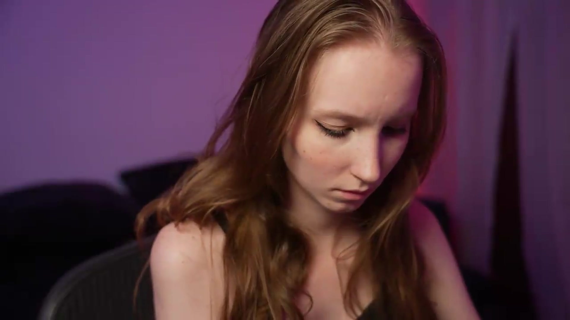 Gallery image thumbnail from Sw33t_g1rl's myfreecams stream on, 08/22/2026, 20:22 image 15 of 20