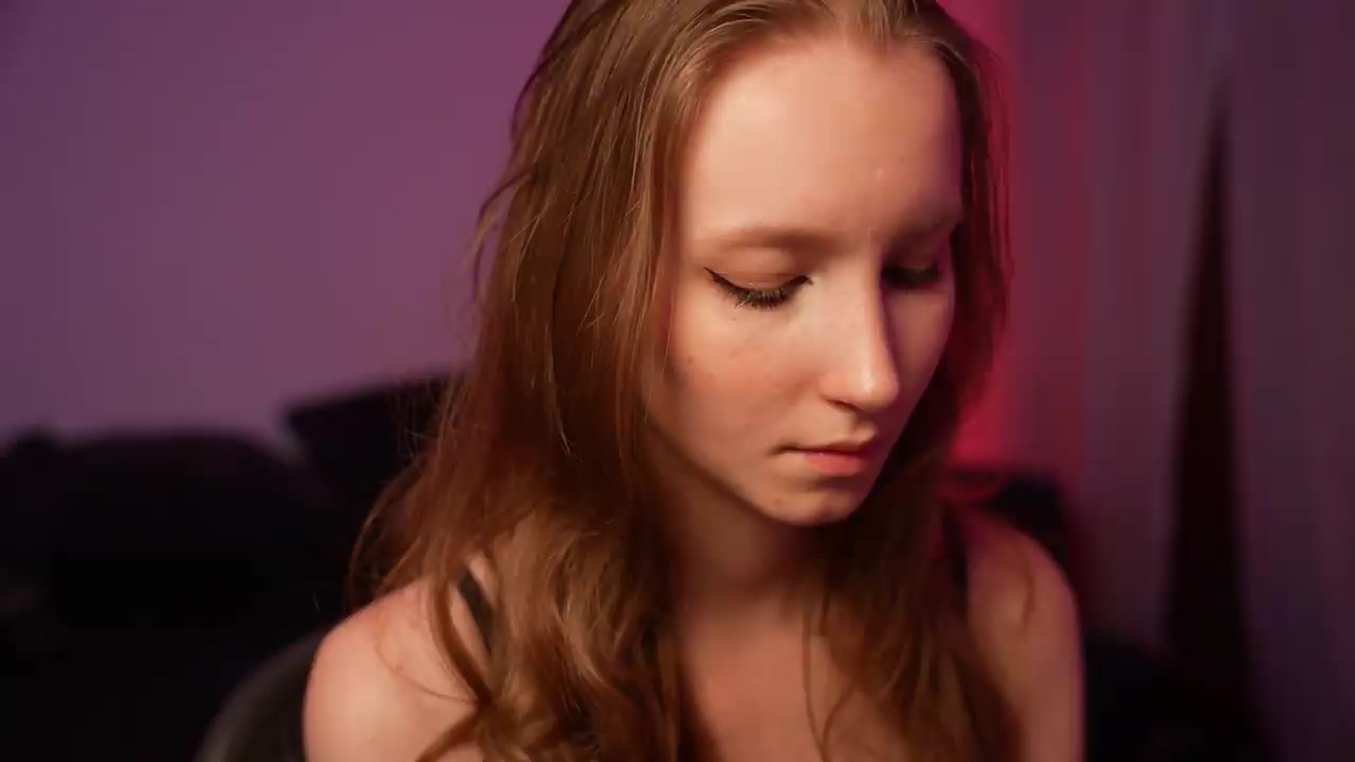 Gallery image thumbnail from Sw33t_g1rl's myfreecams stream on, 08/22/2026, 22:08 image 11 of 20