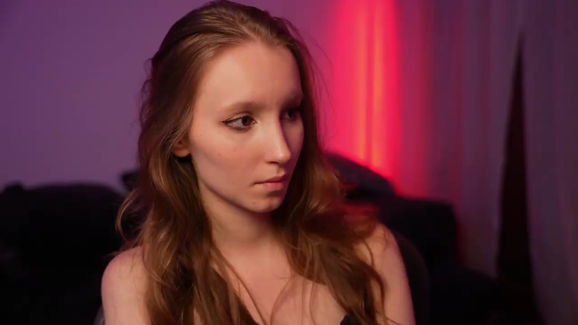 Gallery image thumbnail from Sw33t_g1rl's myfreecams stream on, 08/22/2026, 22:08 image 8 of 20