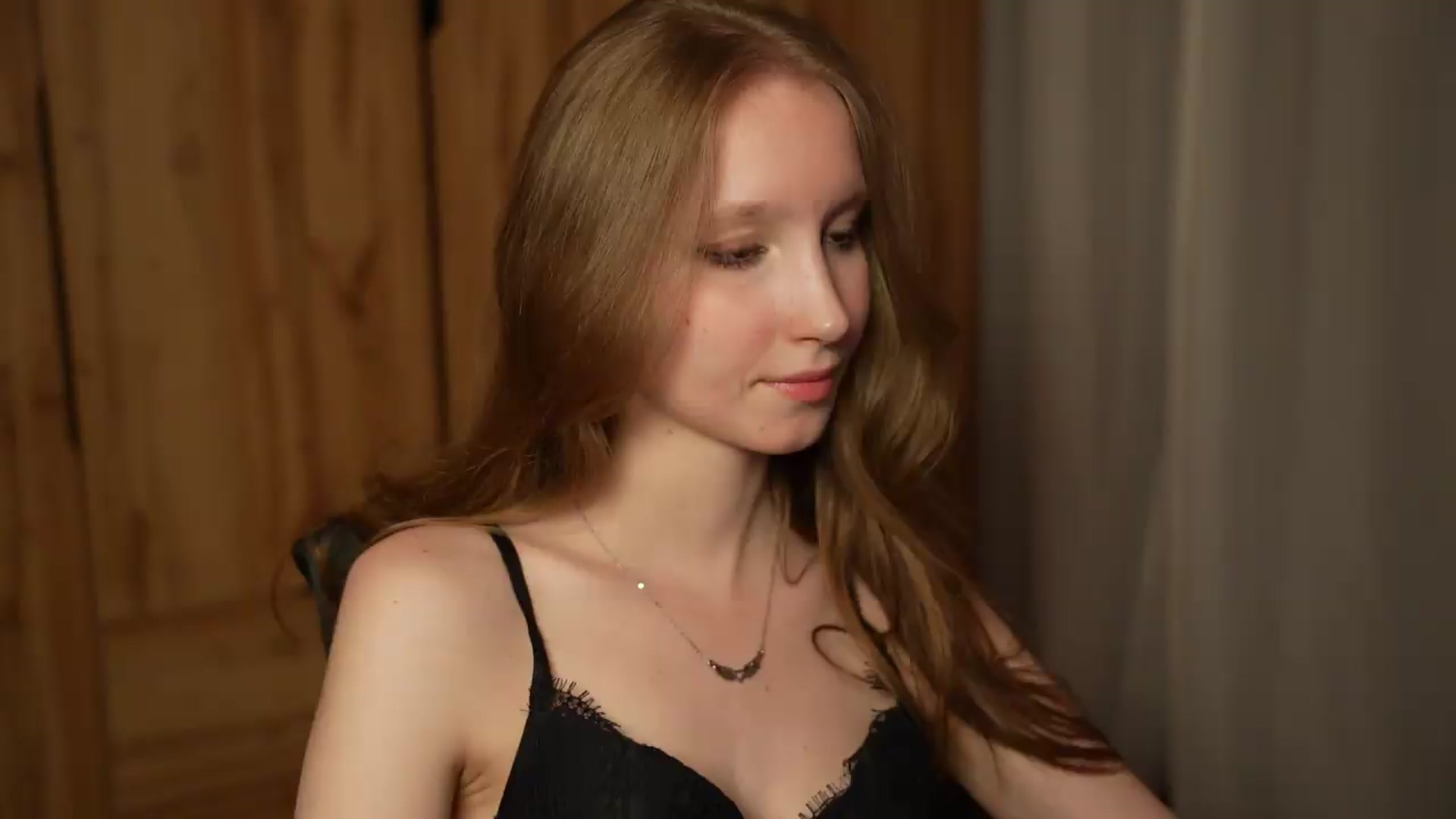 Gallery image thumbnail from Sw33t_g1rl's myfreecams stream on, 08/24/2026, 20:12 image 18 of 20