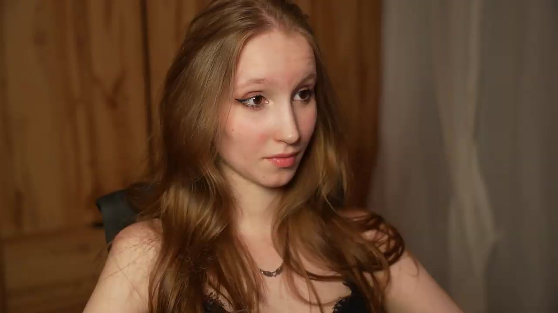 Gallery image thumbnail from Sw33t_g1rl's myfreecams stream on, 08/24/2026, 22:07 image 2 of 20