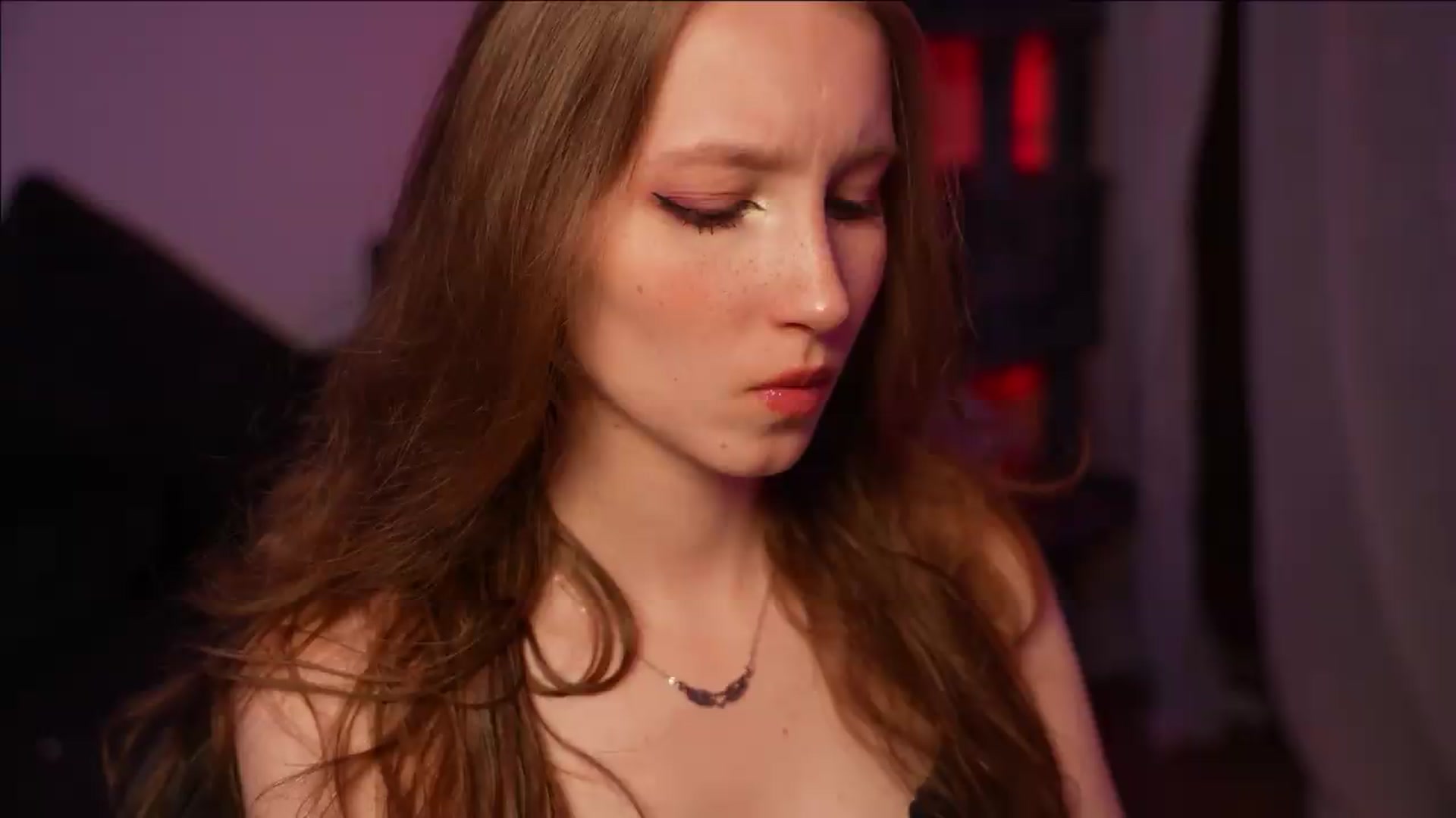 Gallery image thumbnail from Sw33t_g1rl's myfreecams stream on, 08/28/2026, 19:43 image 9 of 20