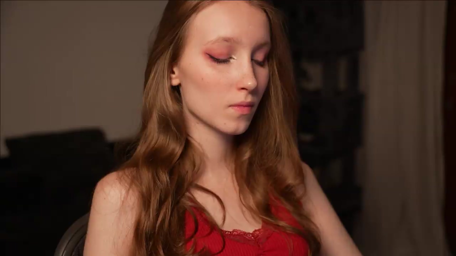 Gallery image thumbnail from Sw33t_g1rl's myfreecams stream on, 08/29/2026, 19:11 image 7 of 20