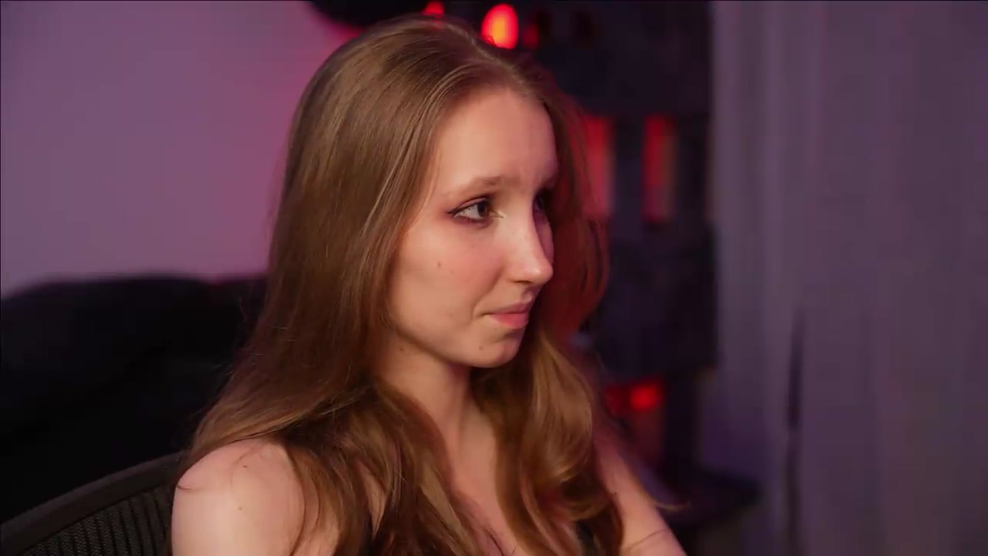 Gallery image thumbnail from Sw33t_g1rl's myfreecams stream on, 08/30/2026, 03:15 image 8 of 20