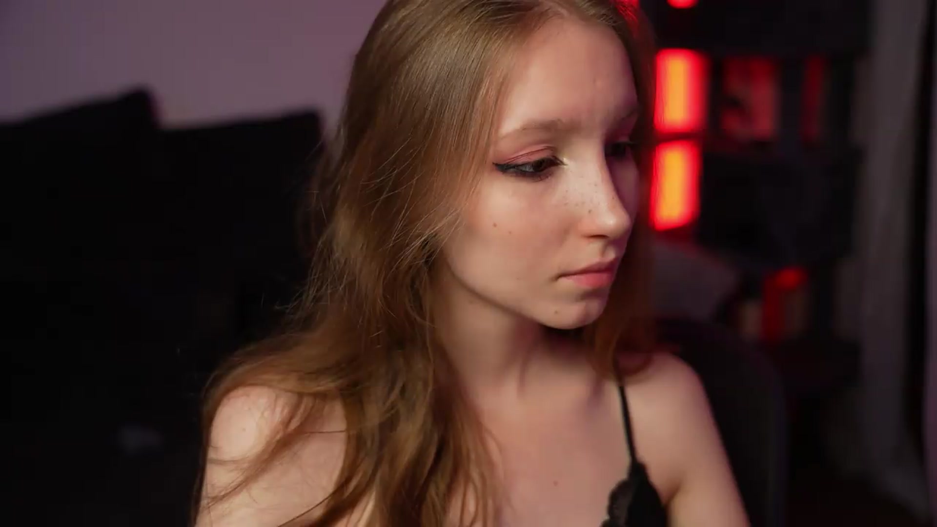 Gallery image thumbnail from Sw33t_g1rl's myfreecams stream on, 09/02/2026, 20:19 image 4 of 20