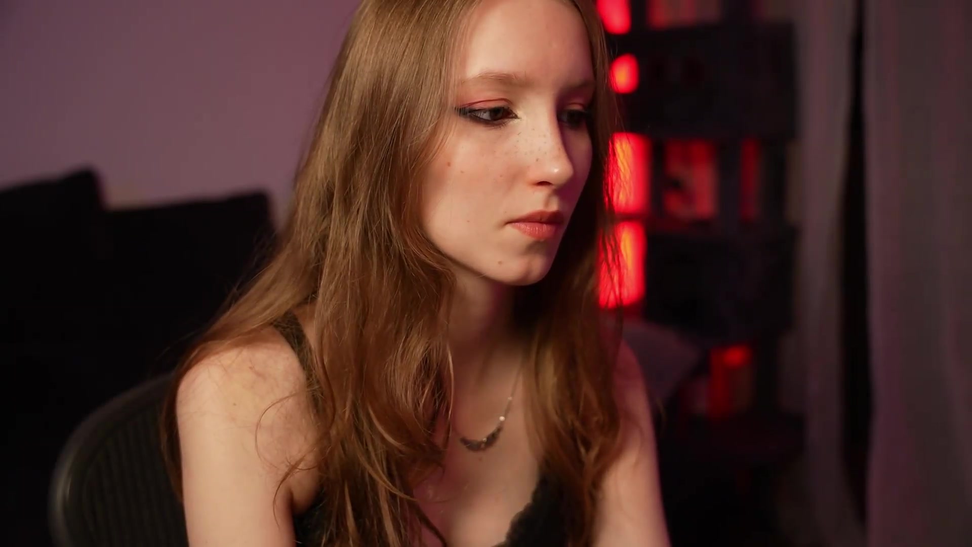 Gallery image thumbnail from Sw33t_g1rl's myfreecams stream on, 09/02/2026, 20:19 image 18 of 20