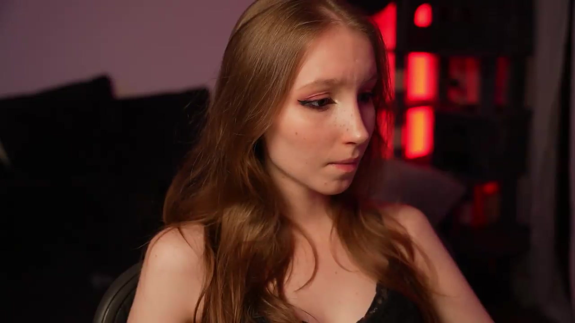 Gallery image thumbnail from Sw33t_g1rl's myfreecams stream on, 09/02/2026, 20:19 image 7 of 20