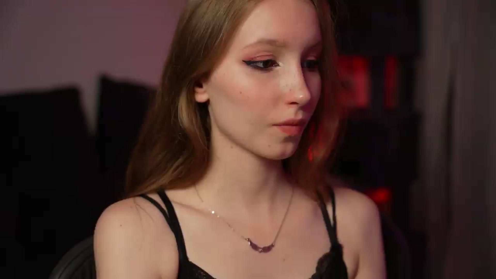 Gallery image thumbnail from Sw33t_g1rl's myfreecams stream on, 09/02/2026, 22:37 image 5 of 20