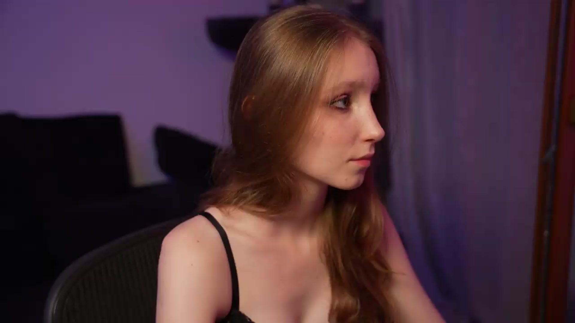 Gallery image thumbnail from Sw33t_g1rl's myfreecams stream on, 09/05/2026, 20:46 image 2 of 20
