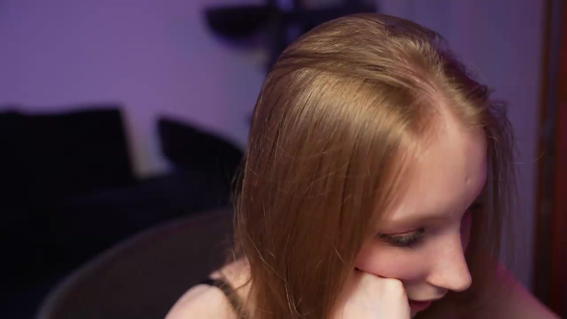Gallery image thumbnail from Sw33t_g1rl's myfreecams stream on, 09/06/2026, 24:28 image 9 of 20