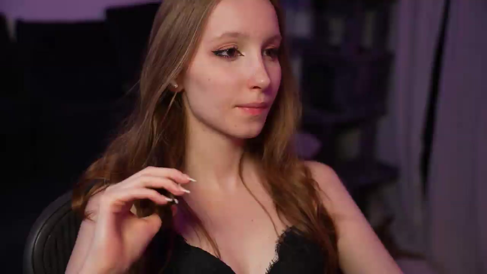 Gallery image thumbnail from Sw33t_g1rl's myfreecams stream on, 09/07/2026, 01:38 image 11 of 20