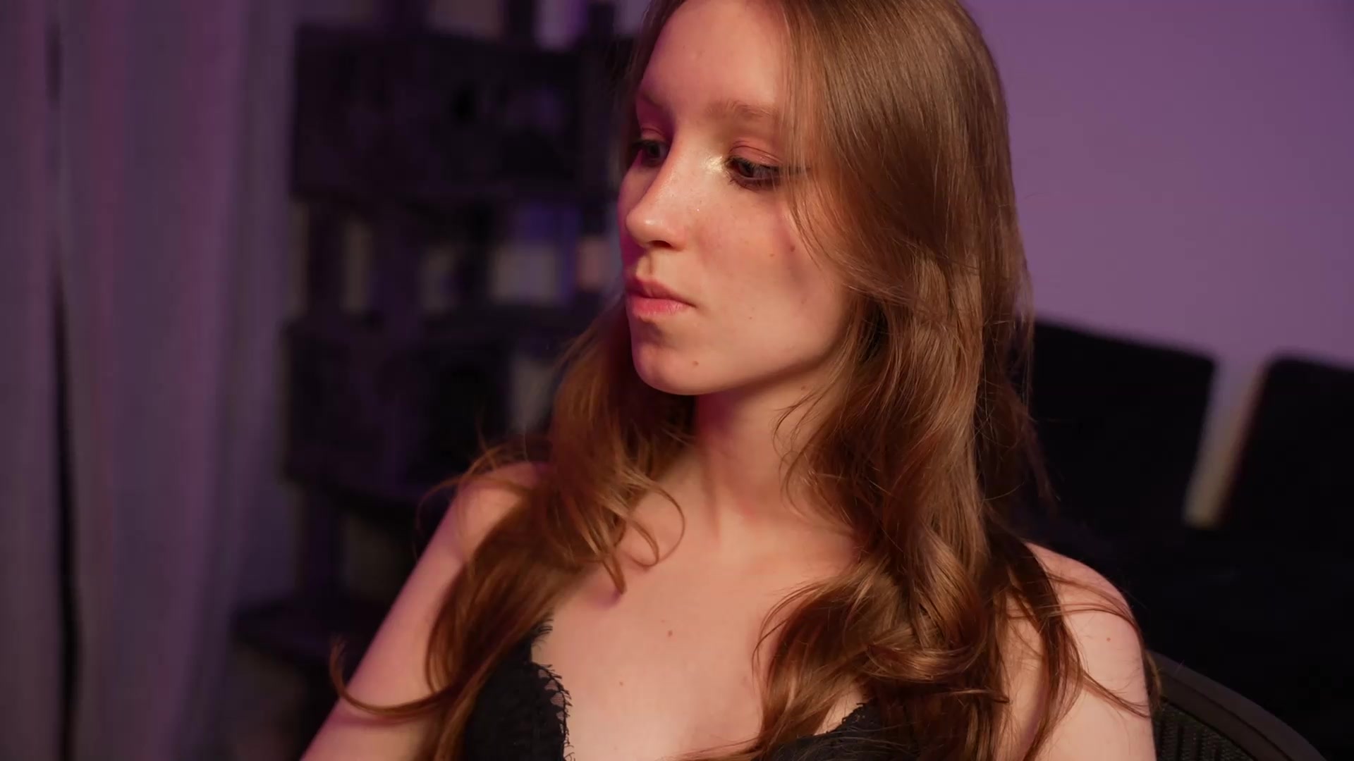 Gallery image thumbnail from Sw33t_g1rl's myfreecams stream on, 09/11/2026, 24:32 image 8 of 20