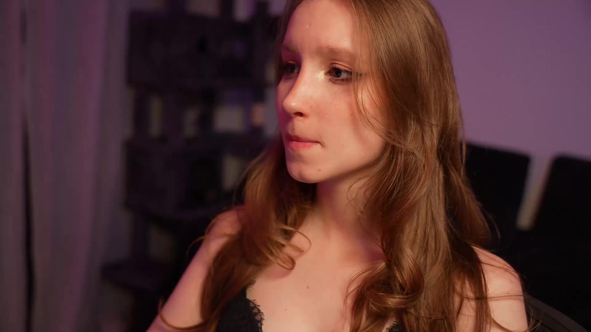 Gallery image thumbnail from Sw33t_g1rl's myfreecams stream on, 09/11/2026, 24:32 image 10 of 20