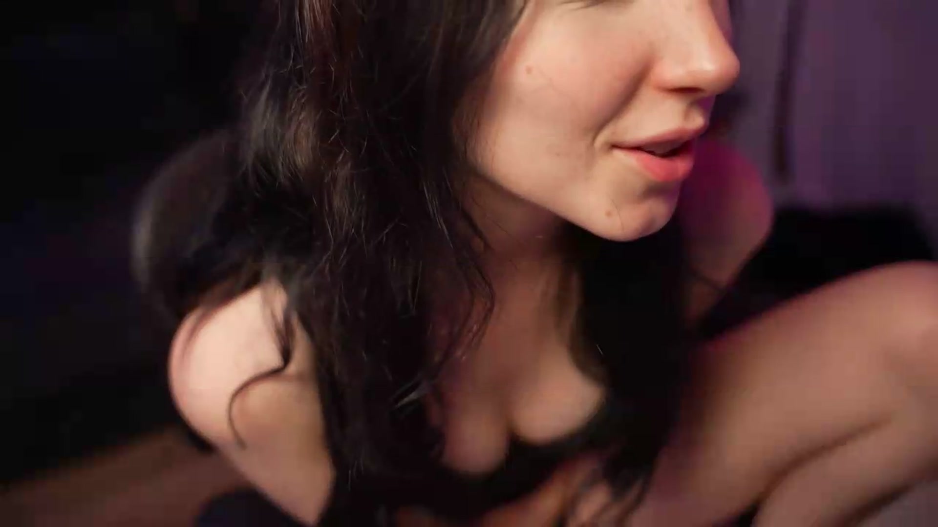 Gallery image thumbnail from Sw33t_g1rl's myfreecams stream on, 09/12/2026, 04:57 image 9 of 20