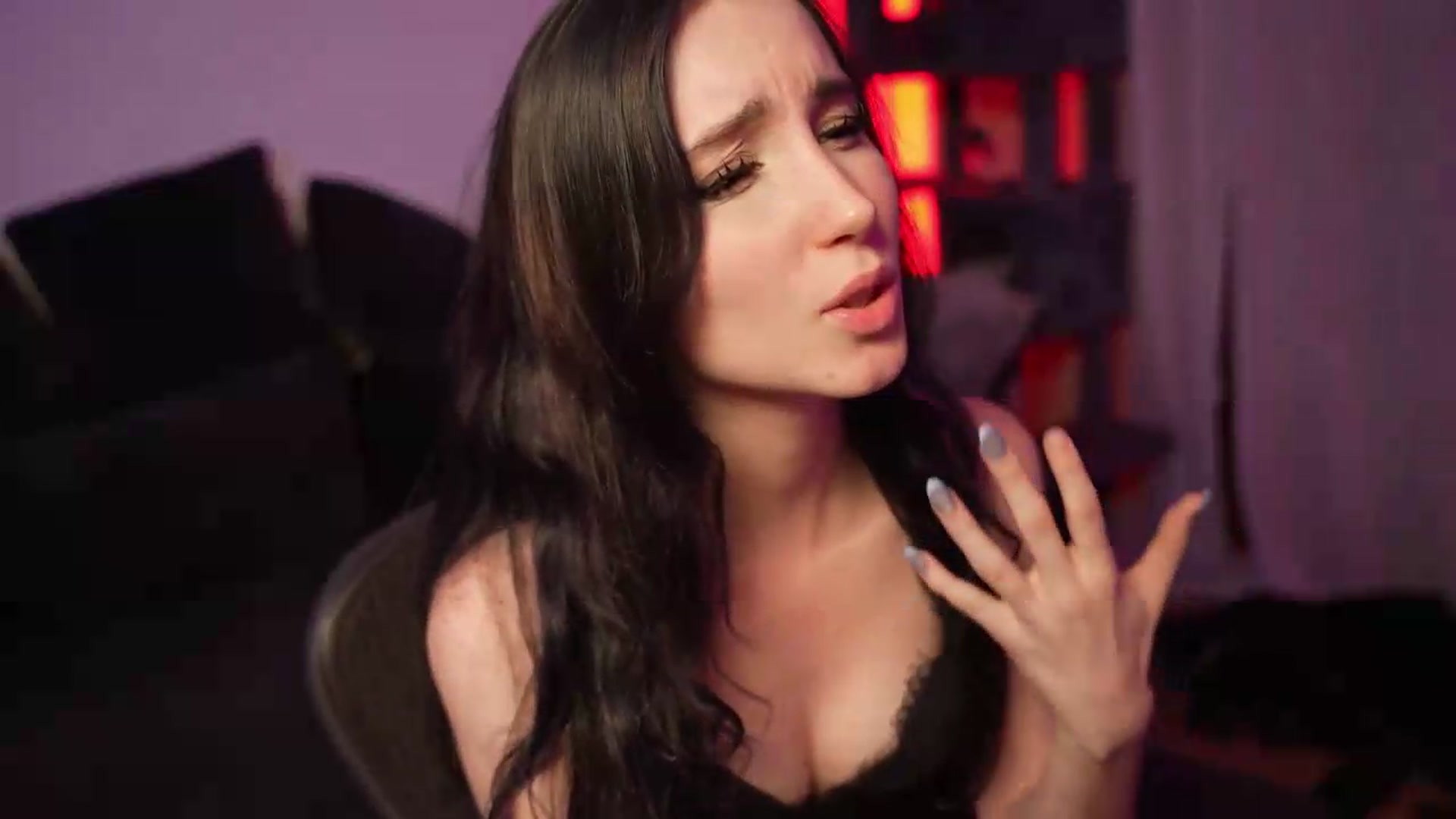 Gallery image thumbnail from Sw33t_g1rl's myfreecams stream on, 09/12/2026, 04:57 image 5 of 20