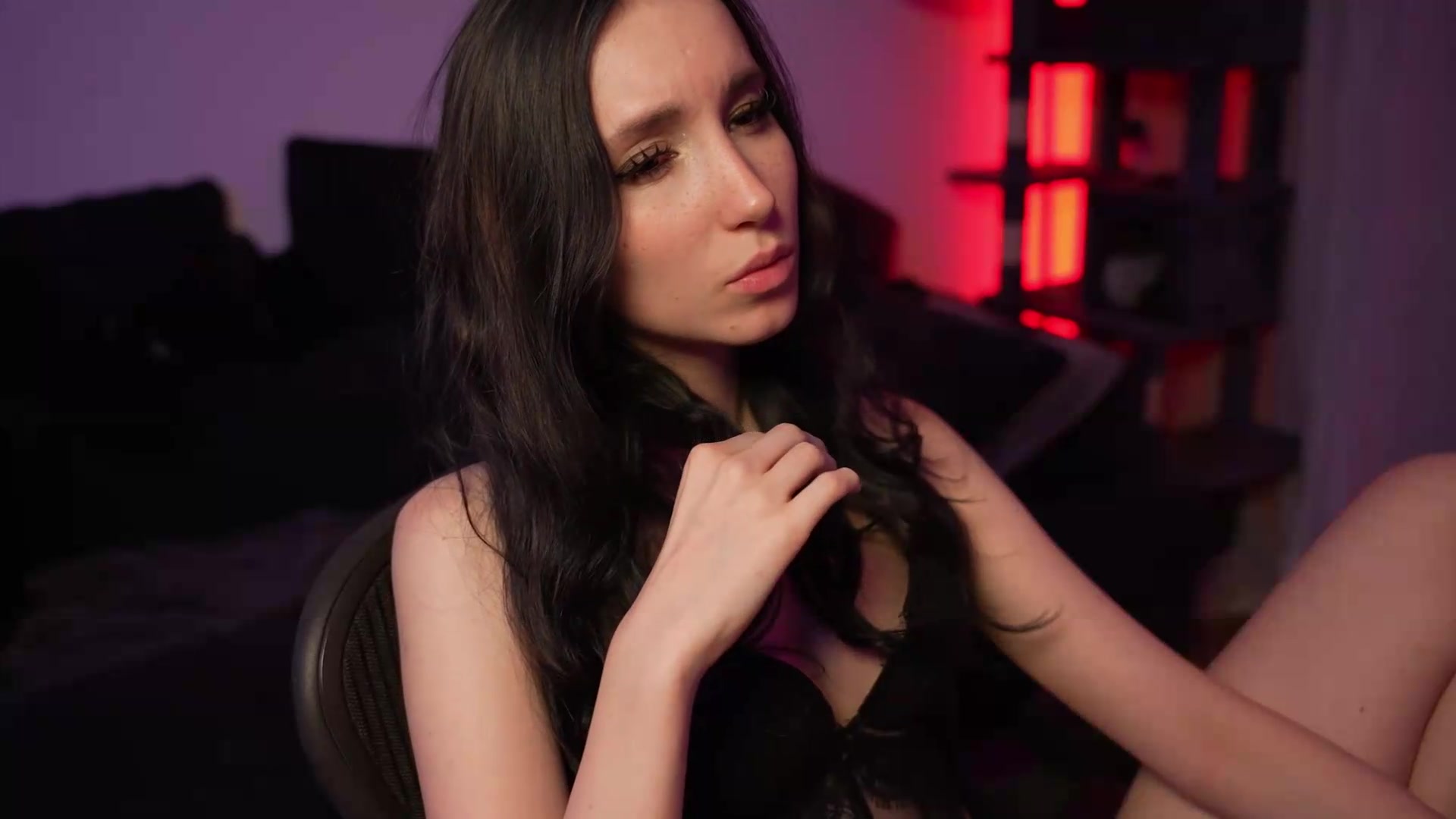 Gallery image thumbnail from Sw33t_g1rl's myfreecams stream on, 09/13/2026, 06:09 image 16 of 20
