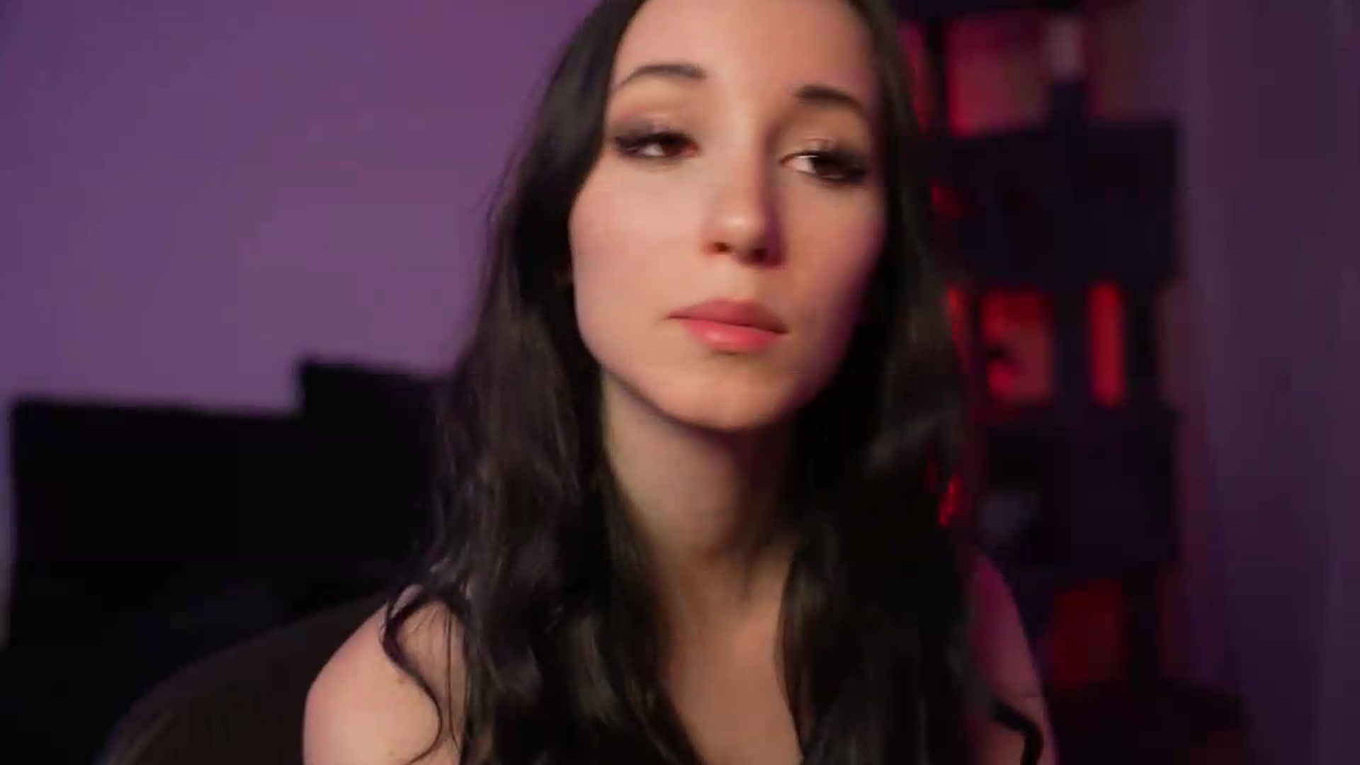 Gallery image thumbnail from Sw33t_g1rl's myfreecams stream on, 09/14/2026, 02:54 image 18 of 20