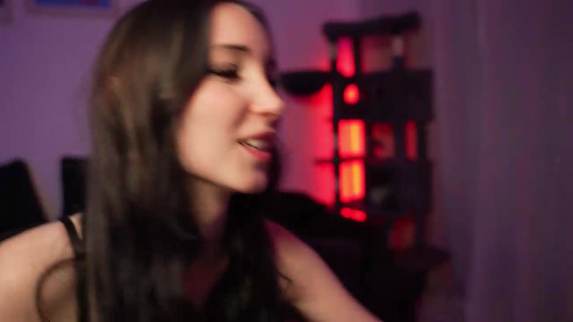 Gallery image thumbnail from Sw33t_g1rl's myfreecams stream on, 09/14/2026, 02:54 image 13 of 20
